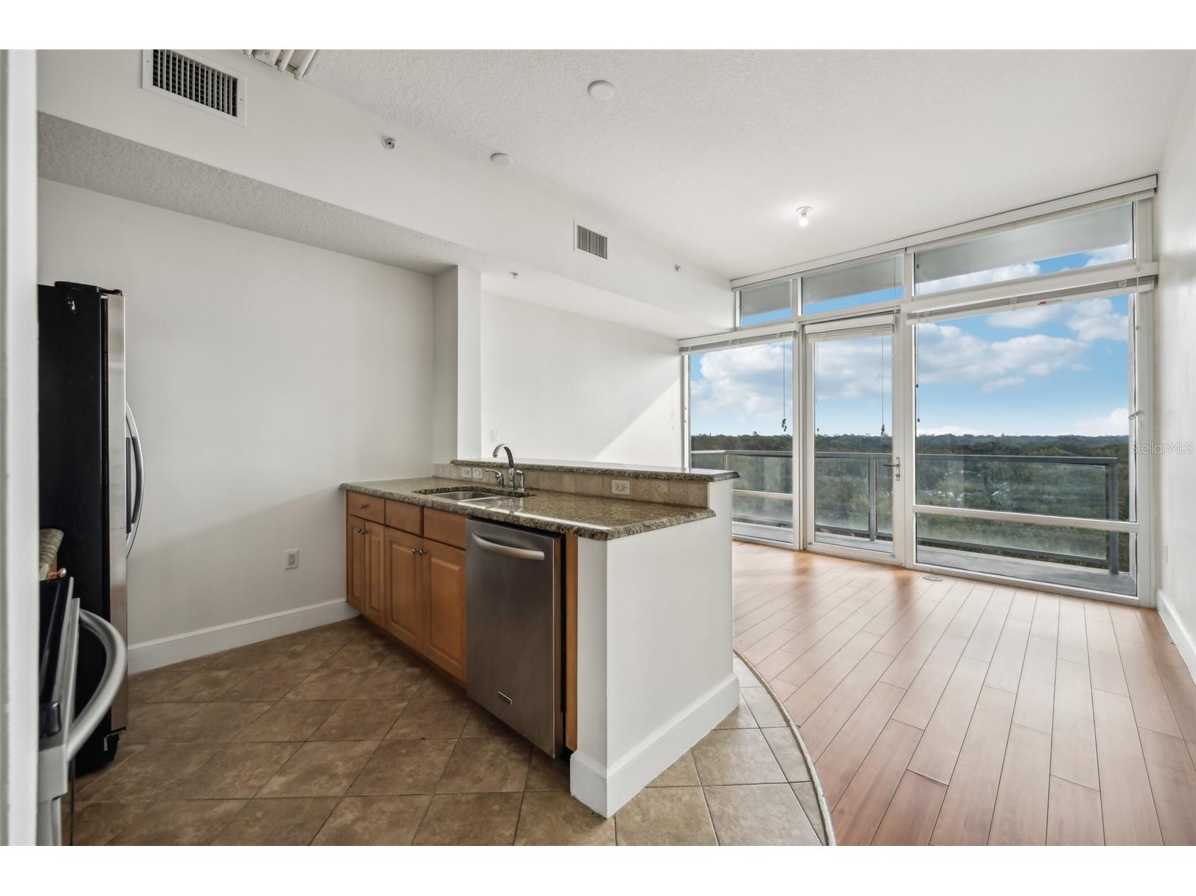 101 S Eola Drive #707 Orlando FL 32801 O6382208 image17