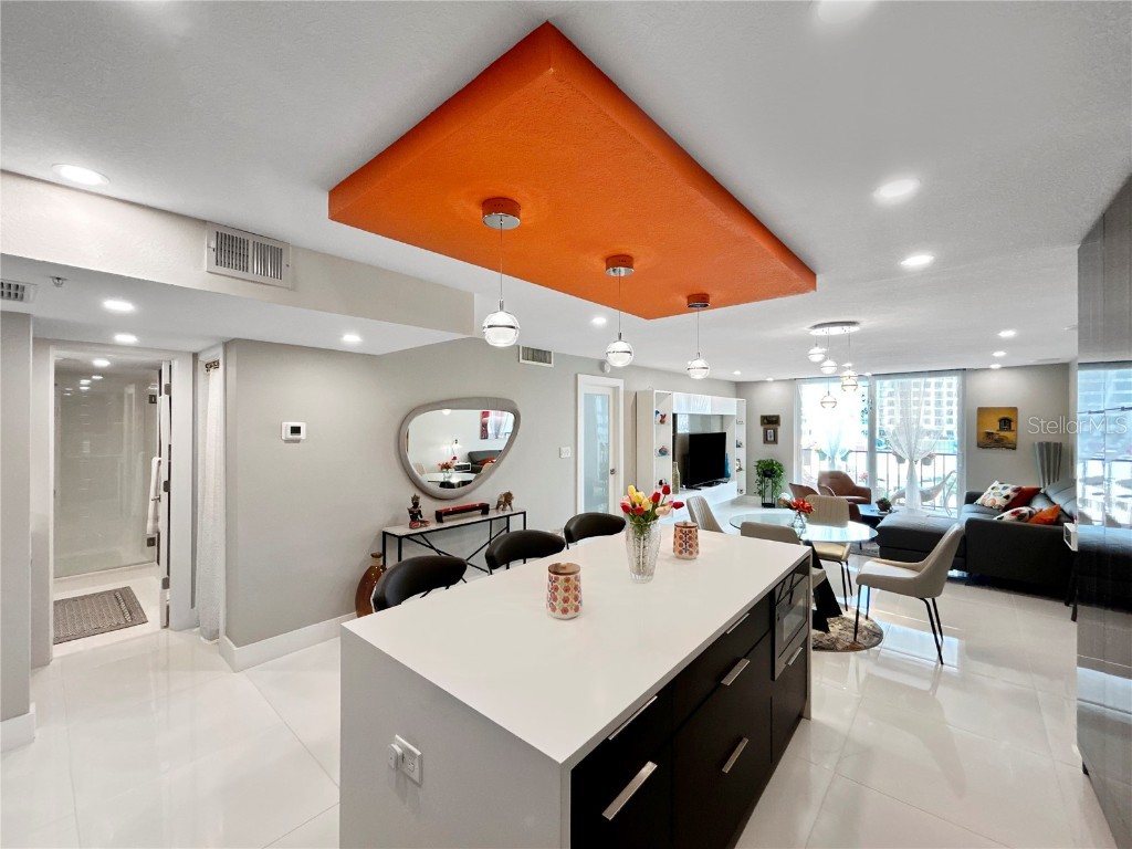 101 S Gulfstream Ave #9C Sarasota FL 34236 A4672134 image10