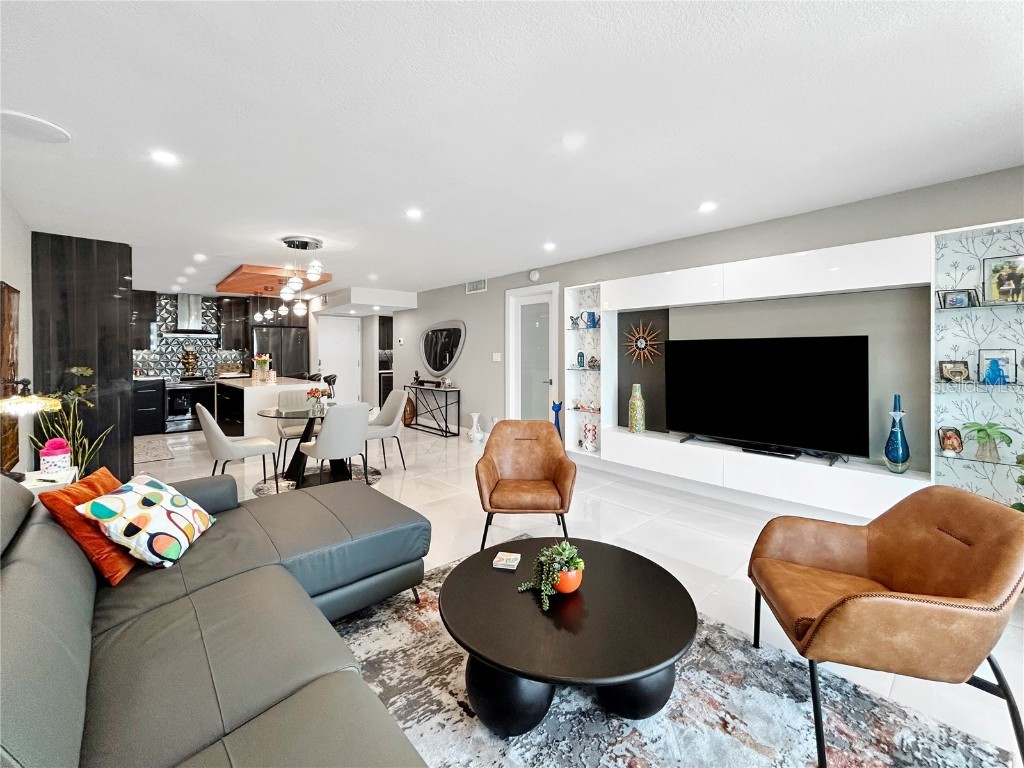 101 S Gulfstream Ave #9C Sarasota FL 34236 A4672134 image15