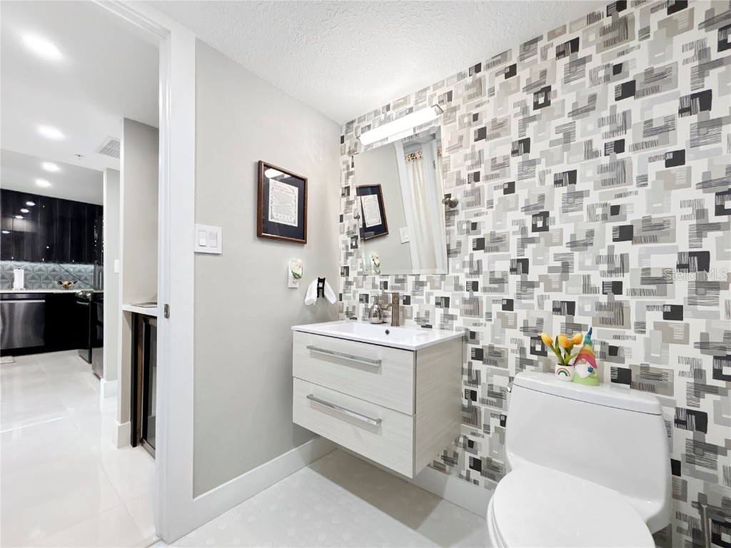 101 S Gulfstream Ave #9C Sarasota FL 34236 A4672134 image18