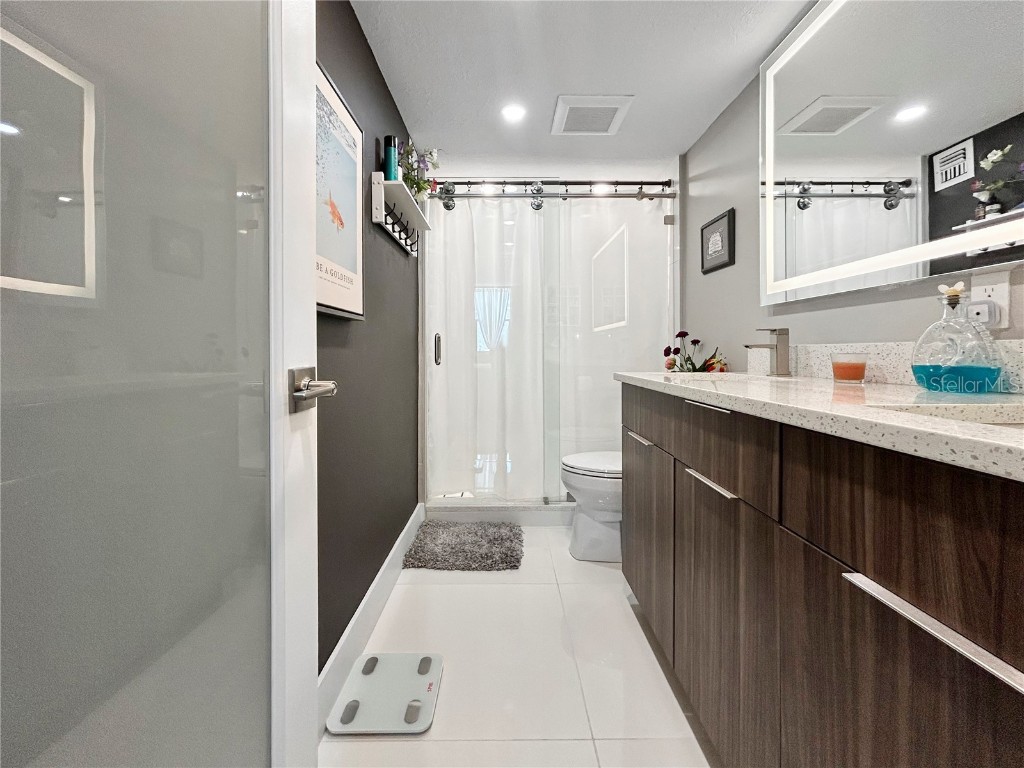 101 S Gulfstream Ave #9C Sarasota FL 34236 A4672134 image21