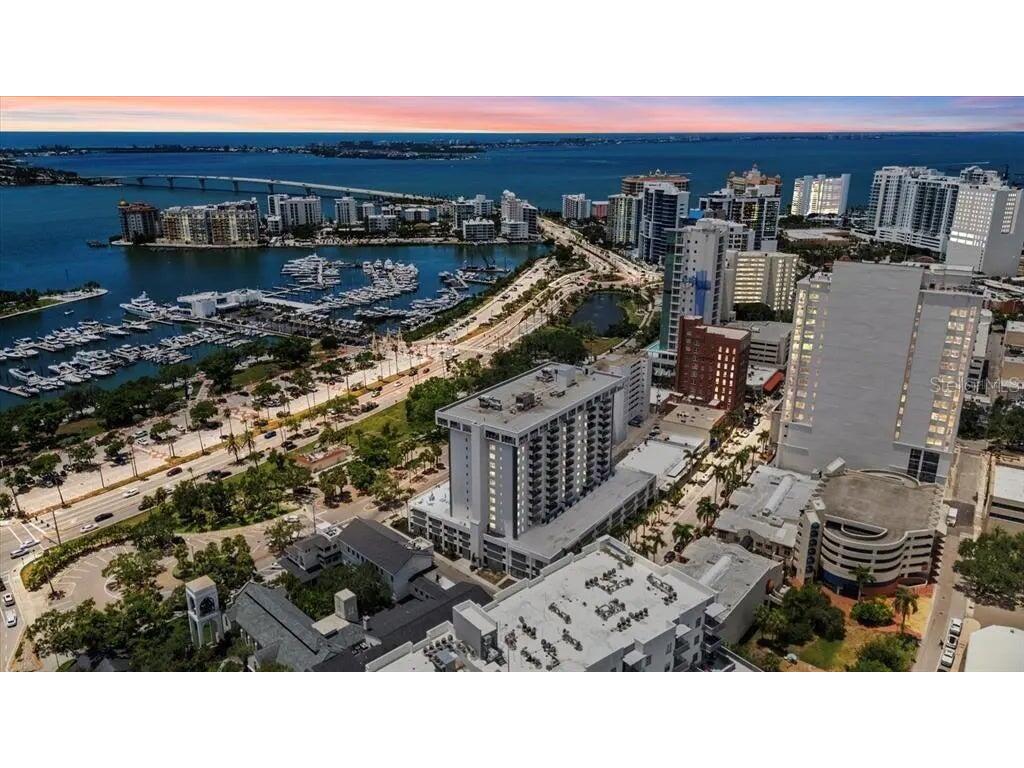 101 S Gulfstream Avenue #10B Sarasota FL 34236 O6346773 image1