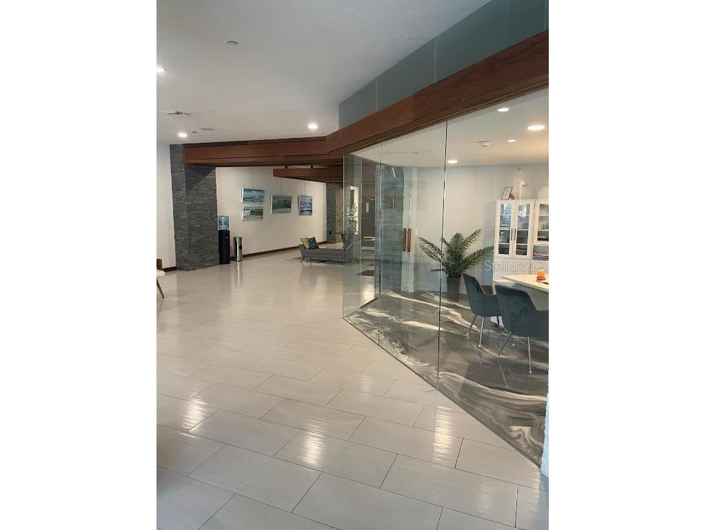 101 S Gulfstream Avenue #10B Sarasota FL 34236 O6346773 image14