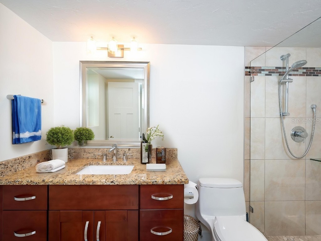 101 S Gulfstream Avenue #10E Sarasota FL 34236 - SARASOTA BAY A4636231 image10