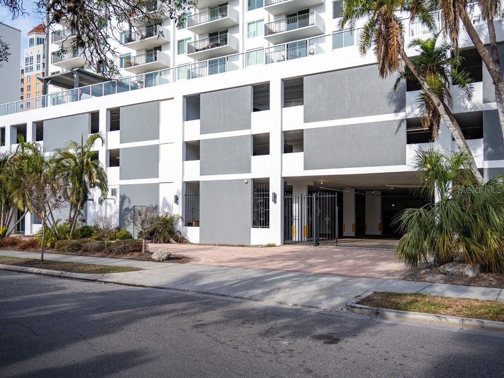 101 S Gulfstream Avenue #10E Sarasota FL 34236 - SARASOTA BAY A4636231 image17