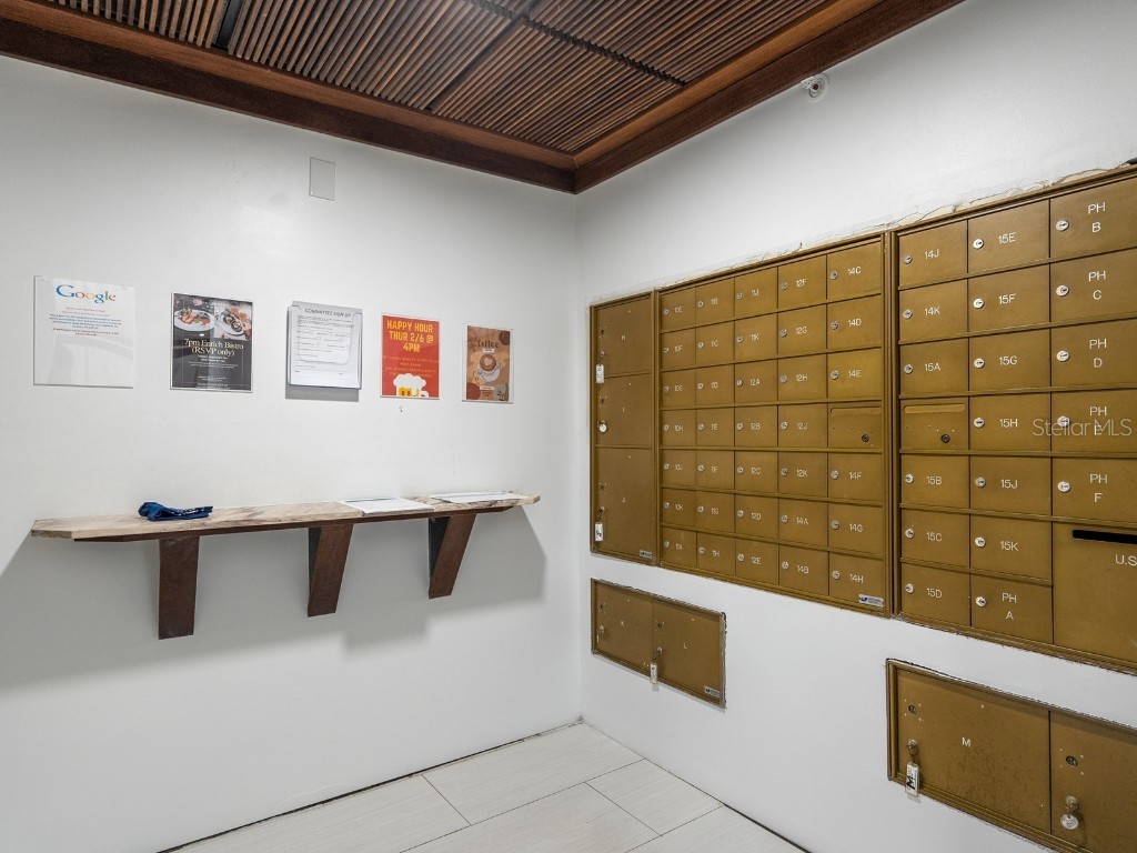 101 S Gulfstream Avenue #10E Sarasota FL 34236 - SARASOTA BAY A4636231 image23