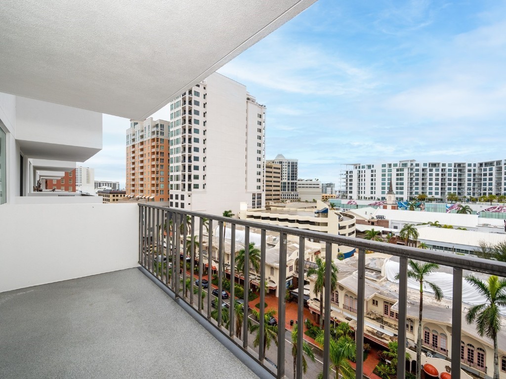 101 S Gulfstream Avenue #10E Sarasota FL 34236 - SARASOTA BAY A4636231 image7