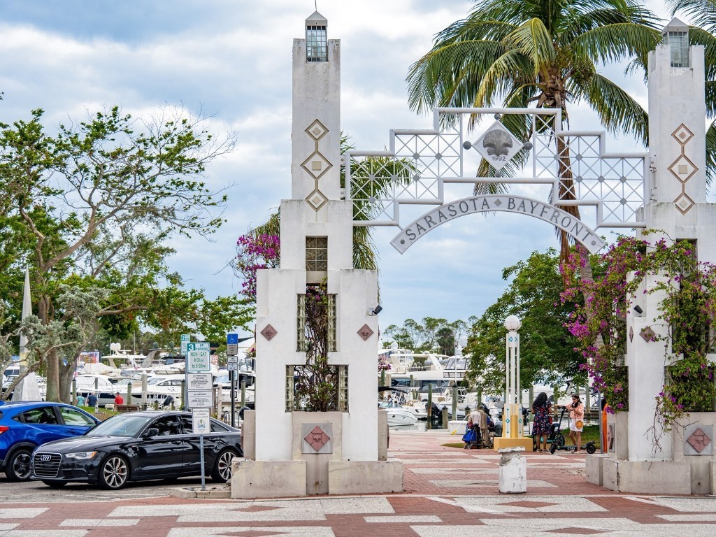 101 S Gulfstream Avenue #10E Sarasota FL 34236 - SARASOTA BAY A4672845 image44