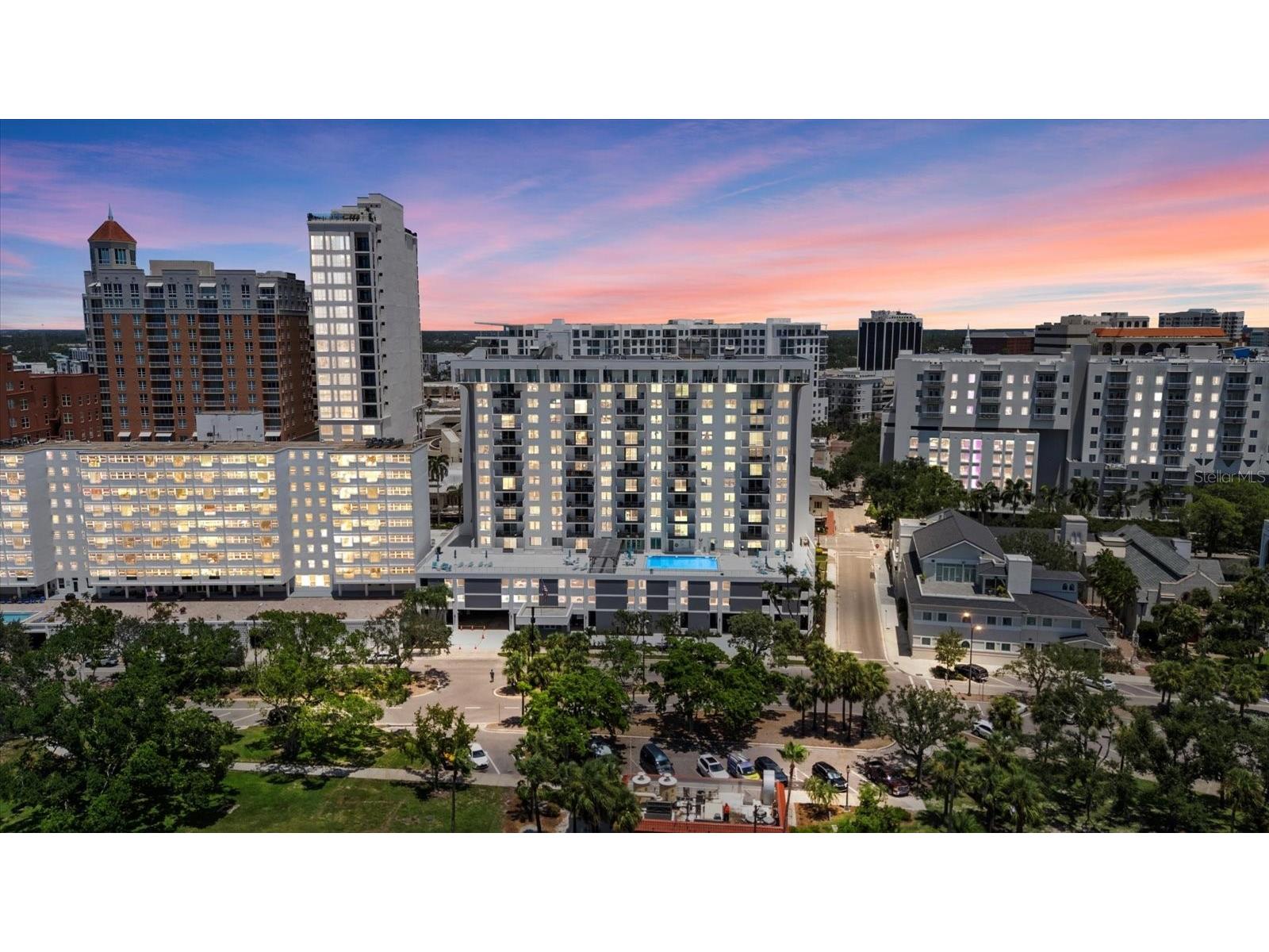 101 S Gulfstream Avenue #10J Sarasota FL 34236 A4661719 image1