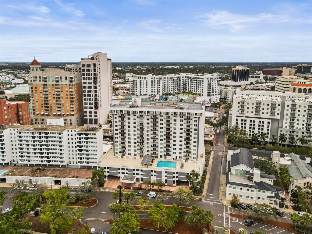 101 S Gulfstream Avenue #12C Sarasota FL 34236 A4668919 image11