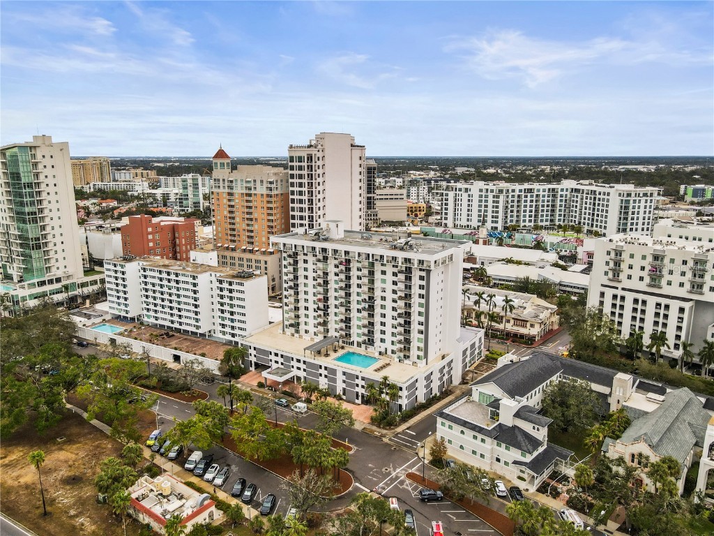 101 S Gulfstream Avenue #12C Sarasota FL 34236 A4668919 image12