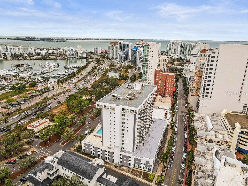 101 S Gulfstream Avenue #12C Sarasota FL 34236 A4668919 image17