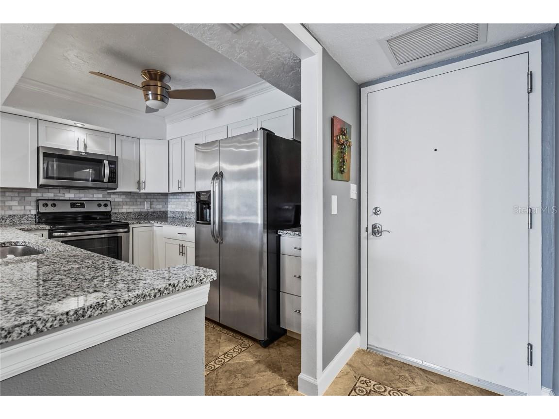 101 S Gulfstream Avenue #12C Sarasota FL 34236 A4668919 image27