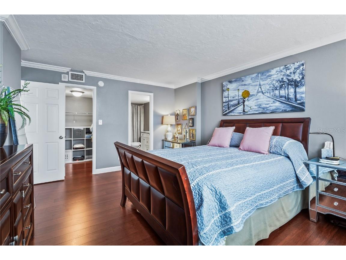 101 S Gulfstream Avenue #12C Sarasota FL 34236 A4668919 image44