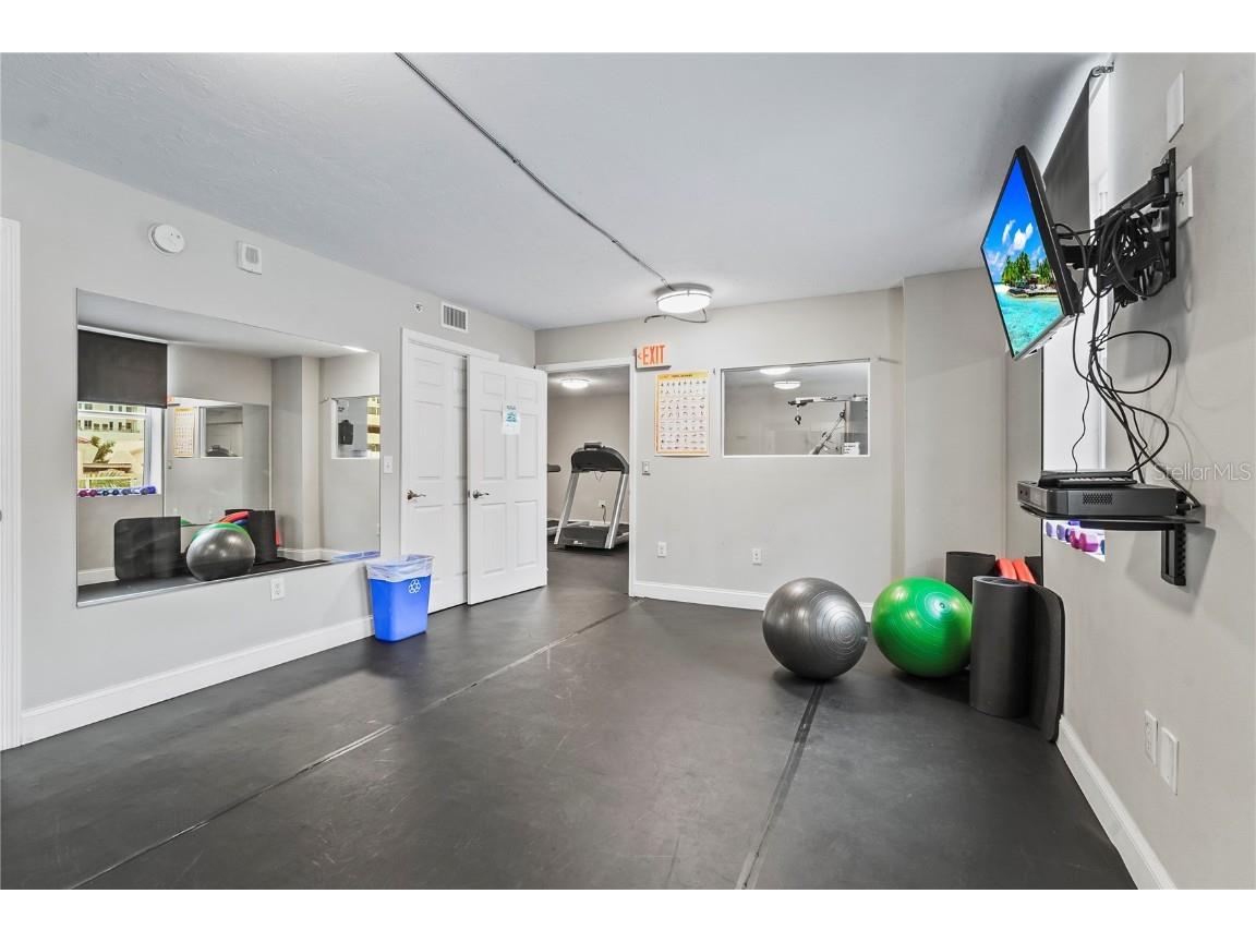 101 S Gulfstream Avenue #12C Sarasota FL 34236 A4668919 image54