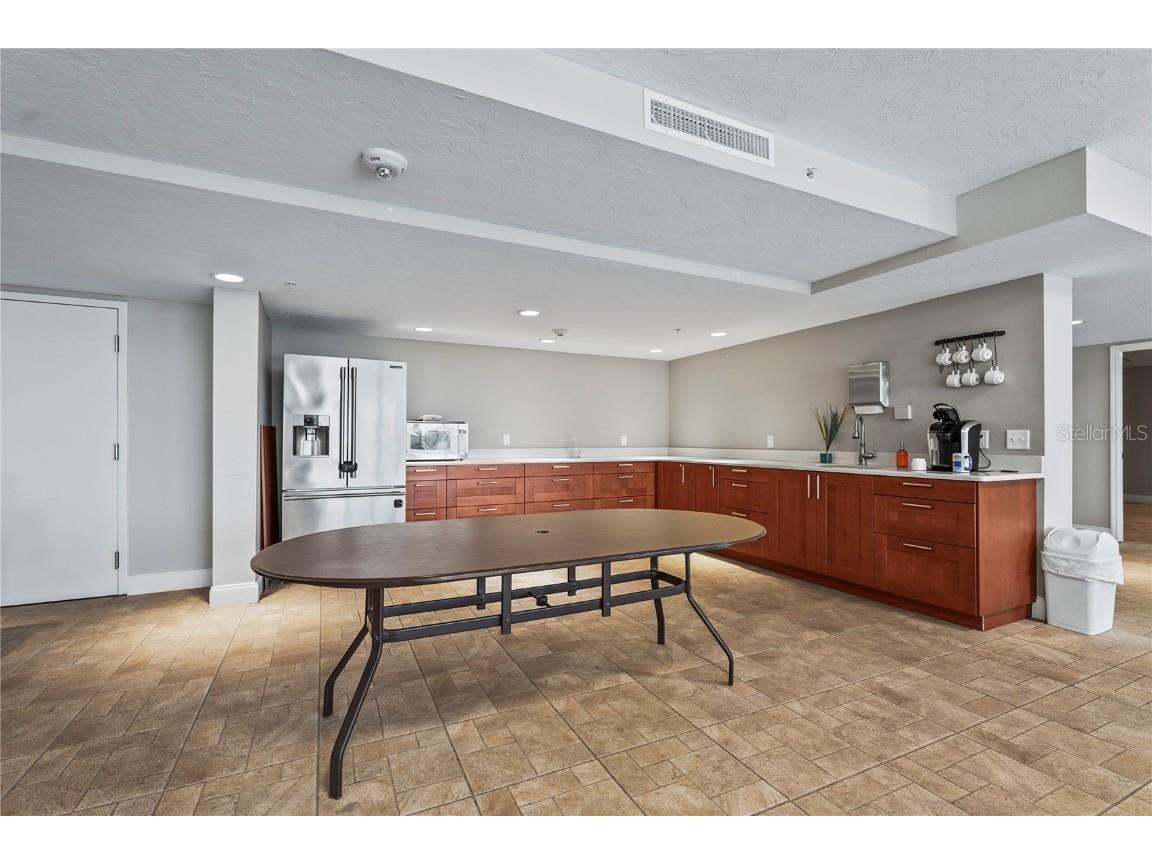 101 S Gulfstream Avenue #12C Sarasota FL 34236 A4668919 image63