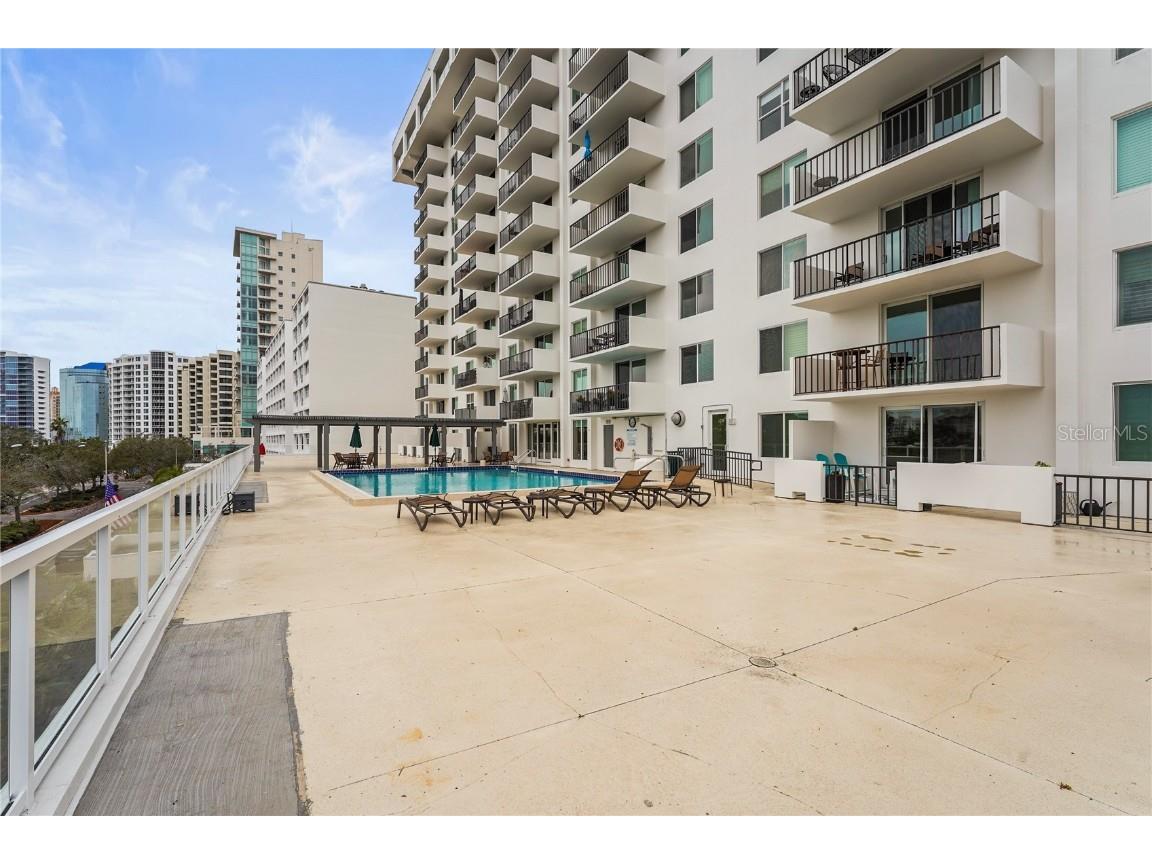 101 S Gulfstream Avenue #12C Sarasota FL 34236 A4668919 image74