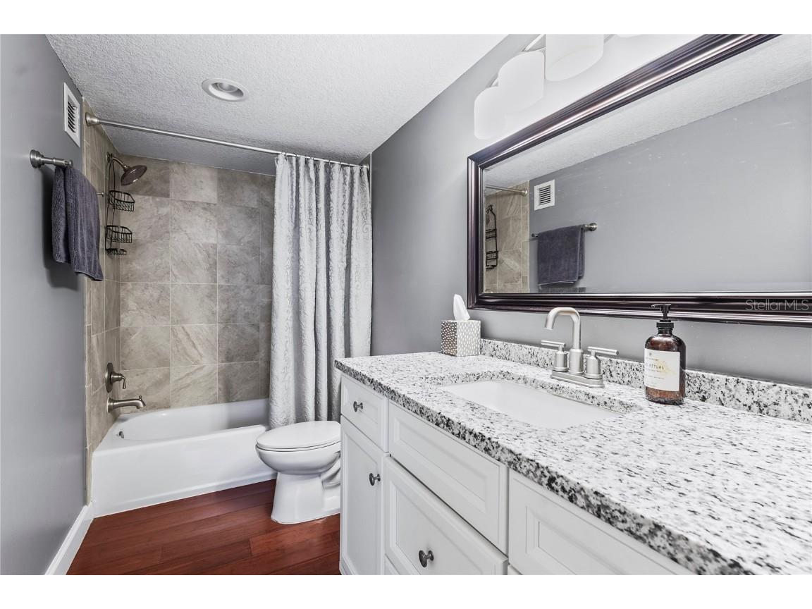 101 S Gulfstream Avenue #12C Sarasota FL 34236 A4668919 image8