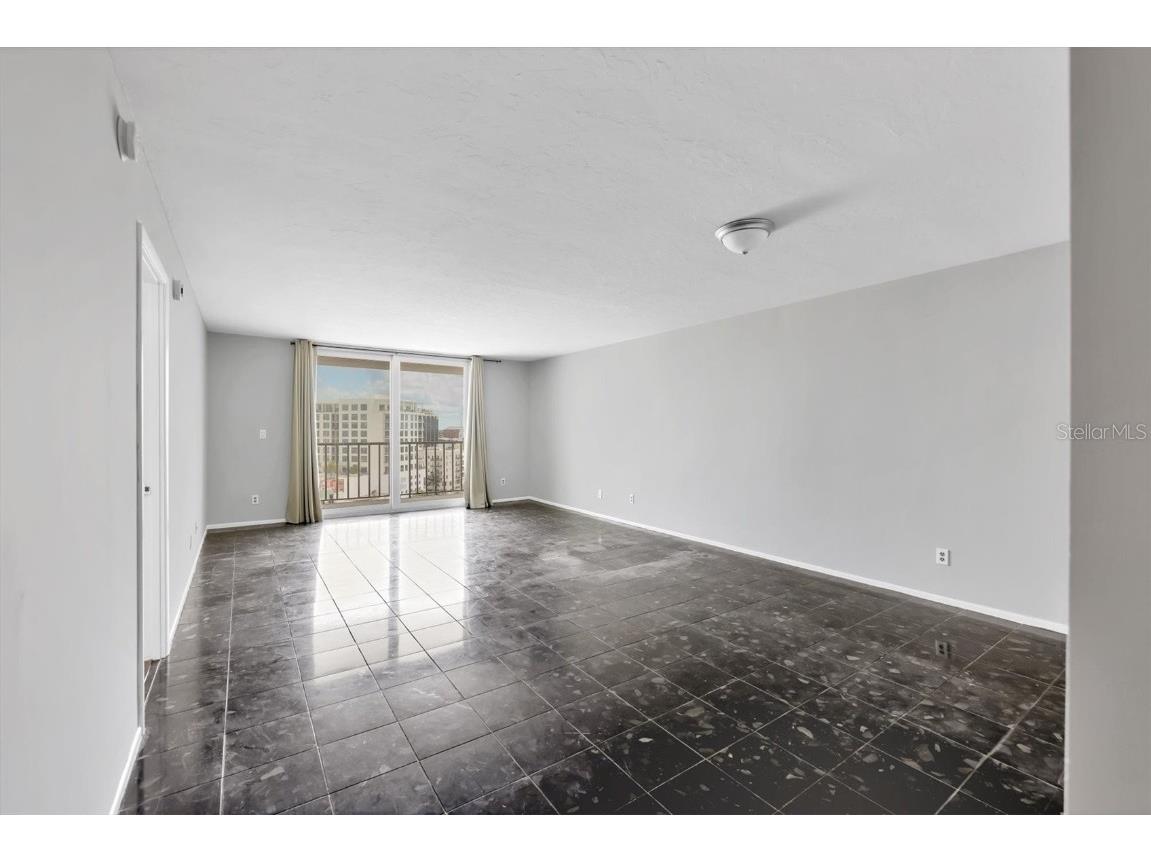 101 S Gulfstream Avenue #15C Sarasota FL 34236 A4656267 image12