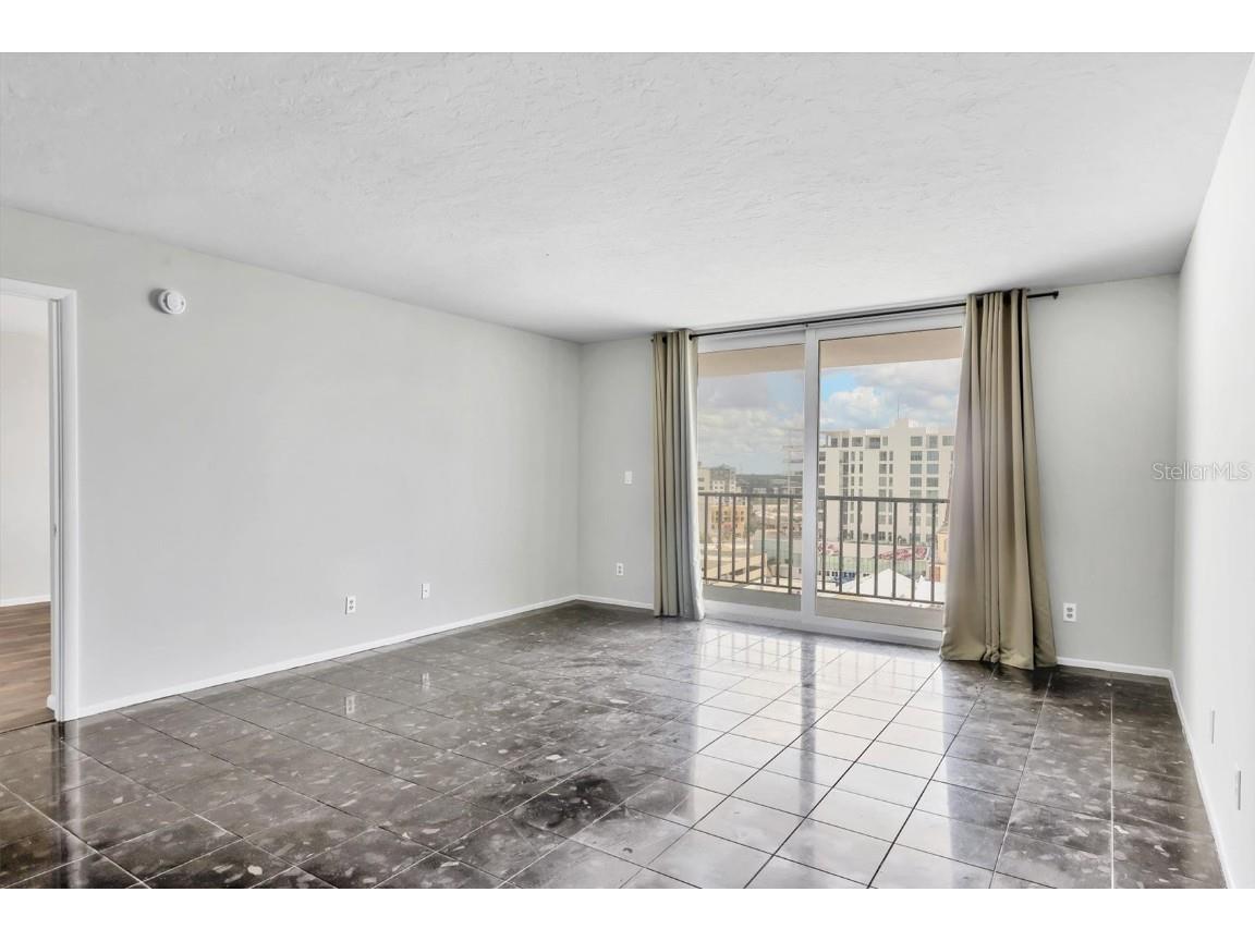 101 S Gulfstream Avenue #15C Sarasota FL 34236 A4656267 image14