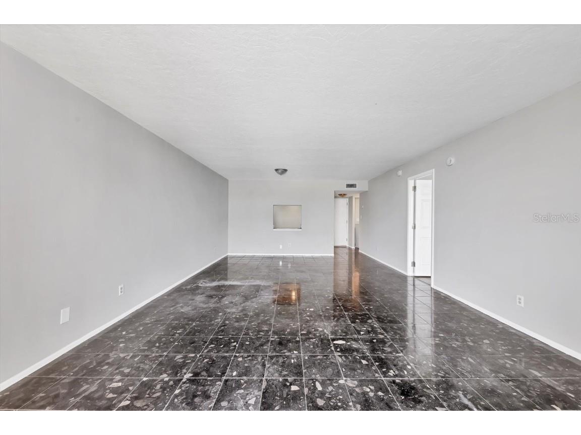 101 S Gulfstream Avenue #15C Sarasota FL 34236 A4656267 image15