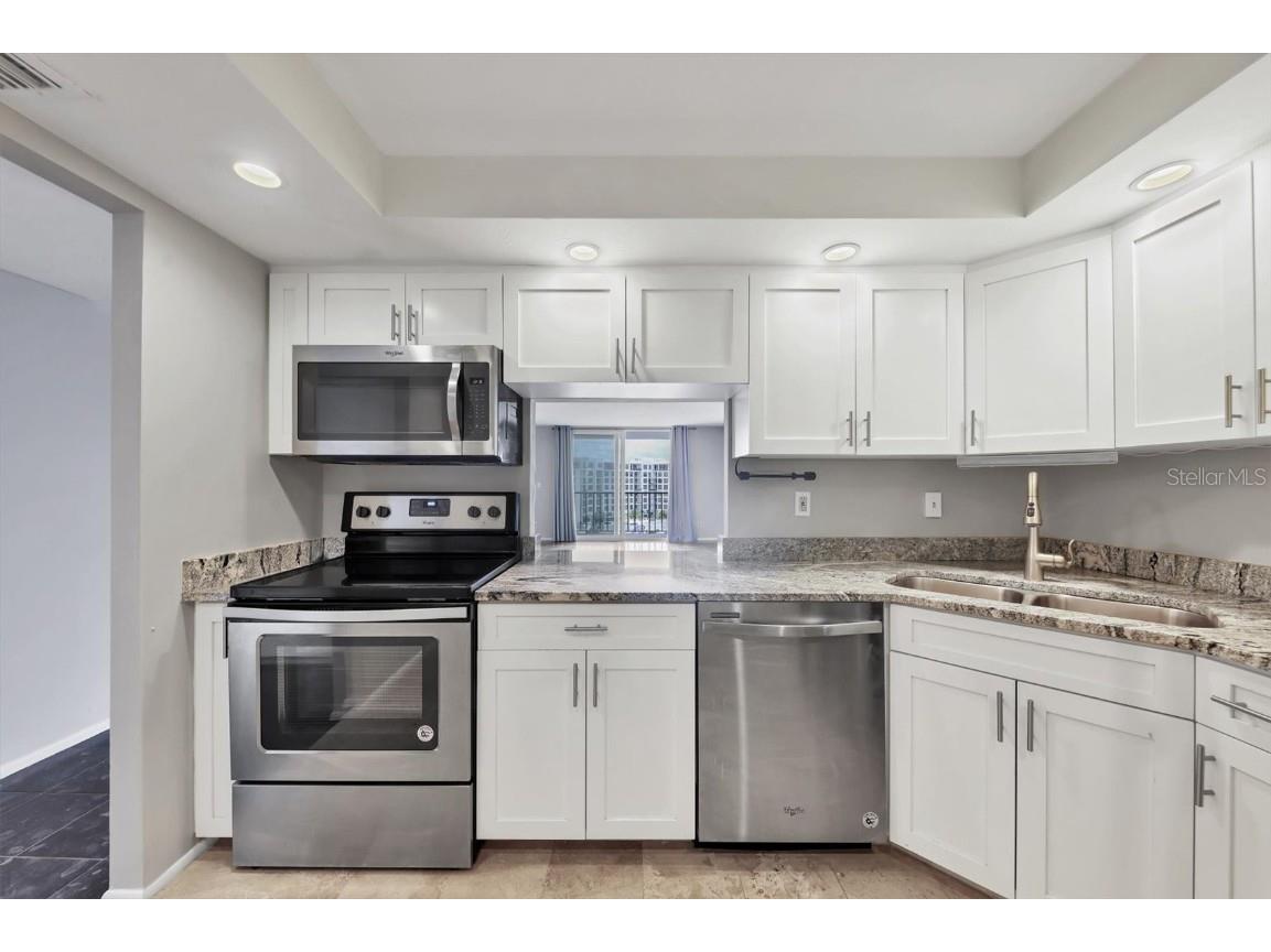 101 S Gulfstream Avenue #15C Sarasota FL 34236 A4656267 image19