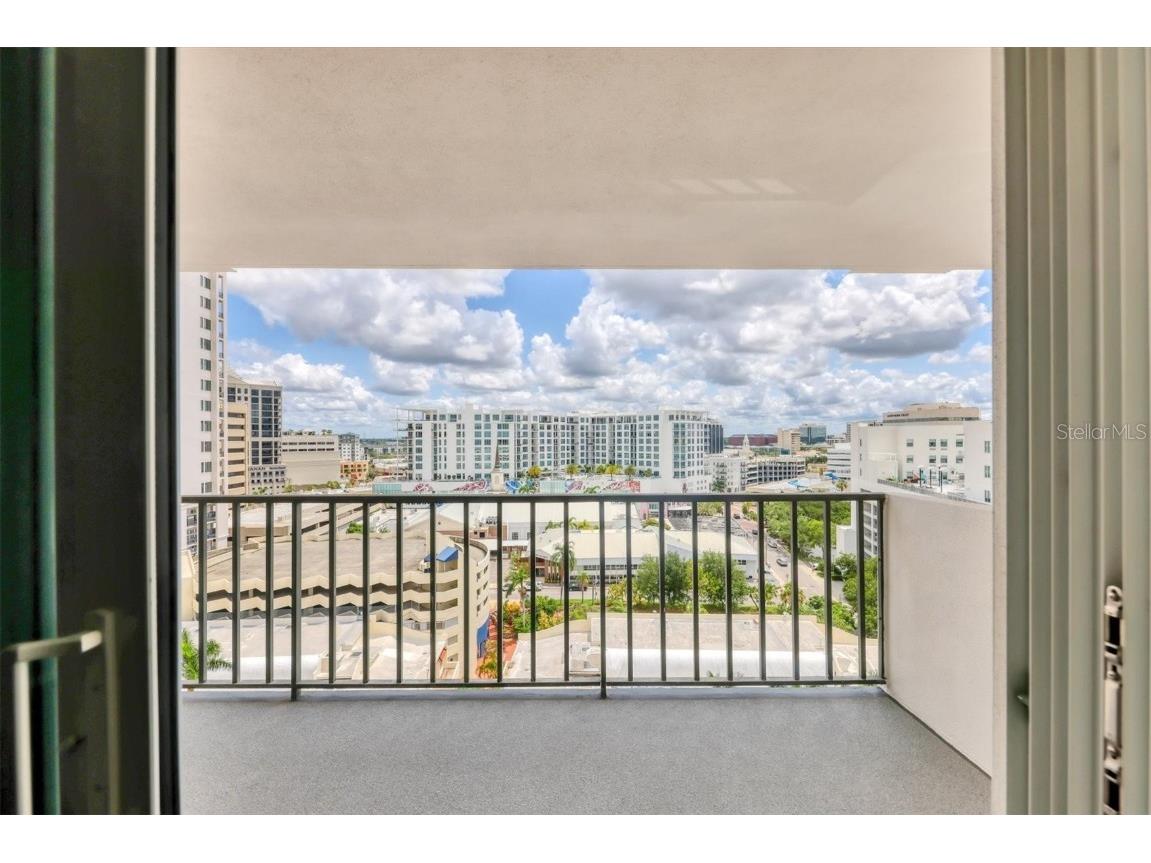 101 S Gulfstream Avenue #15C Sarasota FL 34236 A4656267 image29