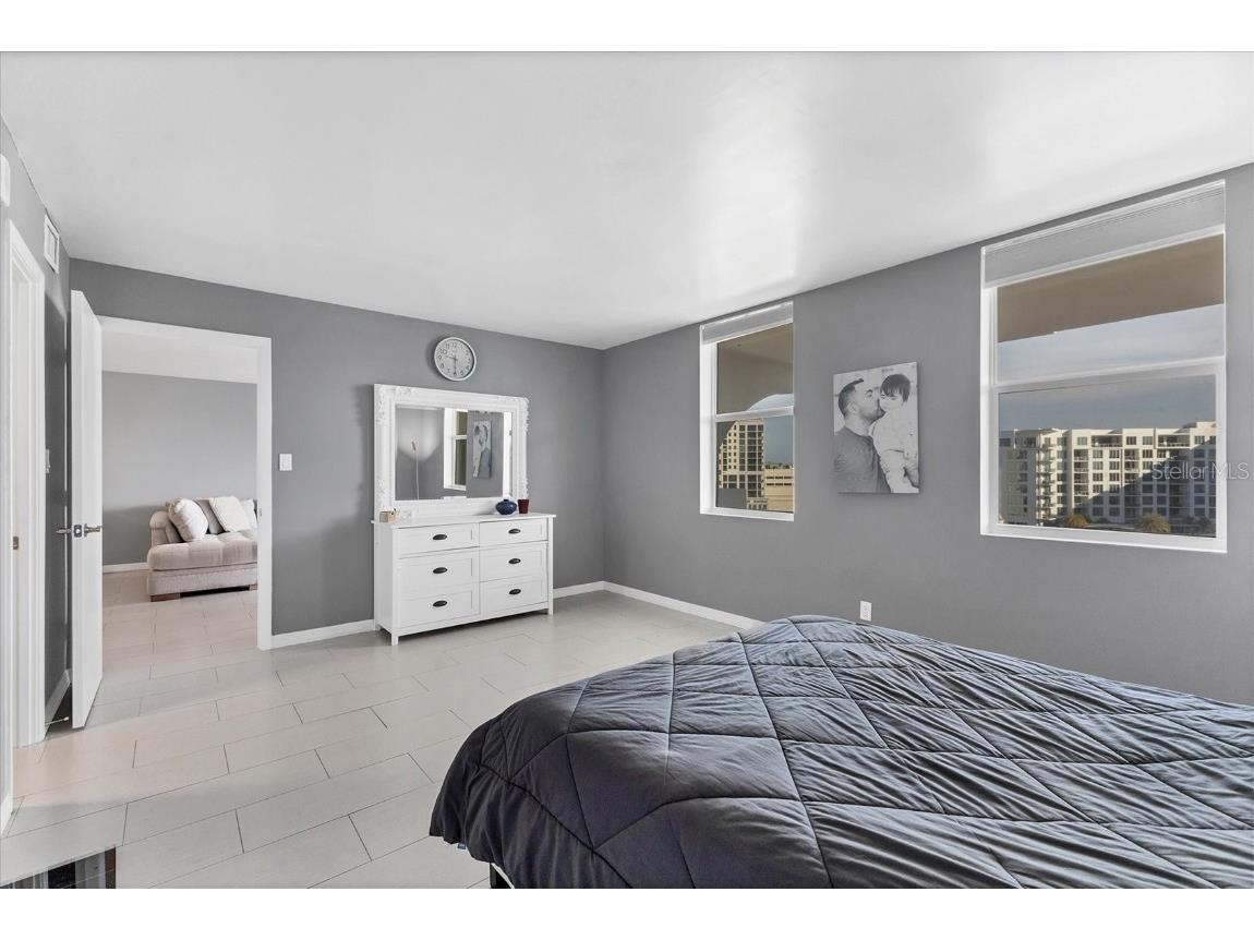 101 S Gulfstream Avenue #15E Sarasota FL 34236 A4676360 image12