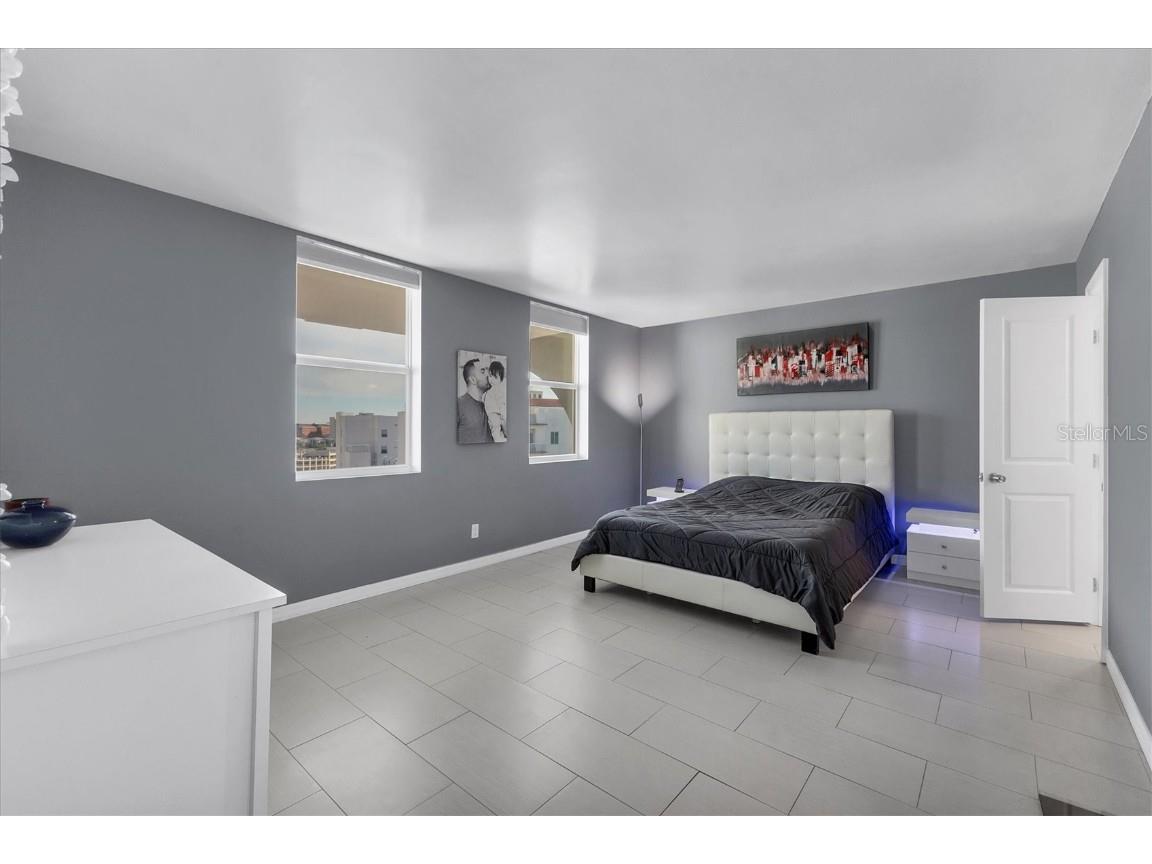 101 S Gulfstream Avenue #15E Sarasota FL 34236 A4676360 image13