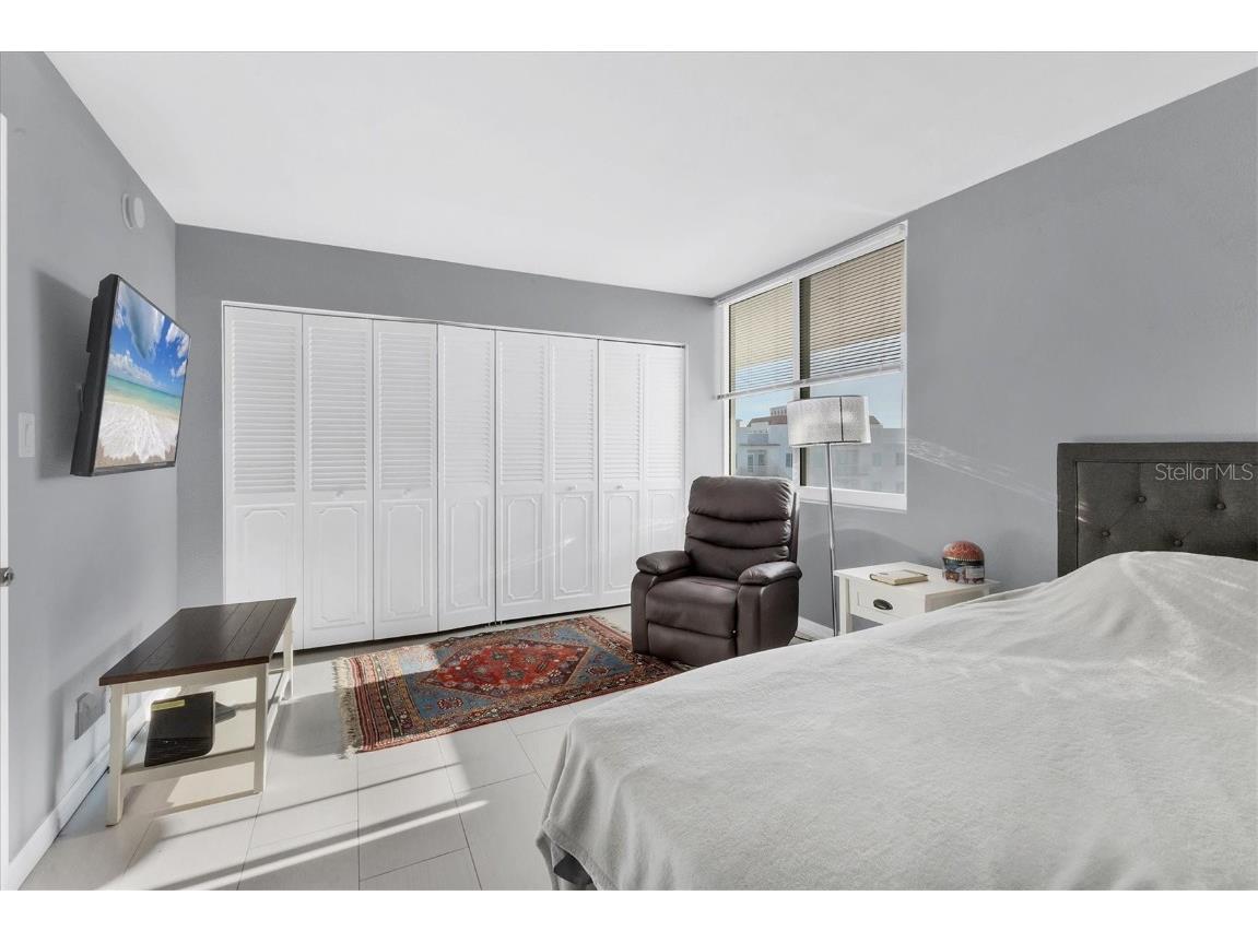 101 S Gulfstream Avenue #15E Sarasota FL 34236 A4676360 image18
