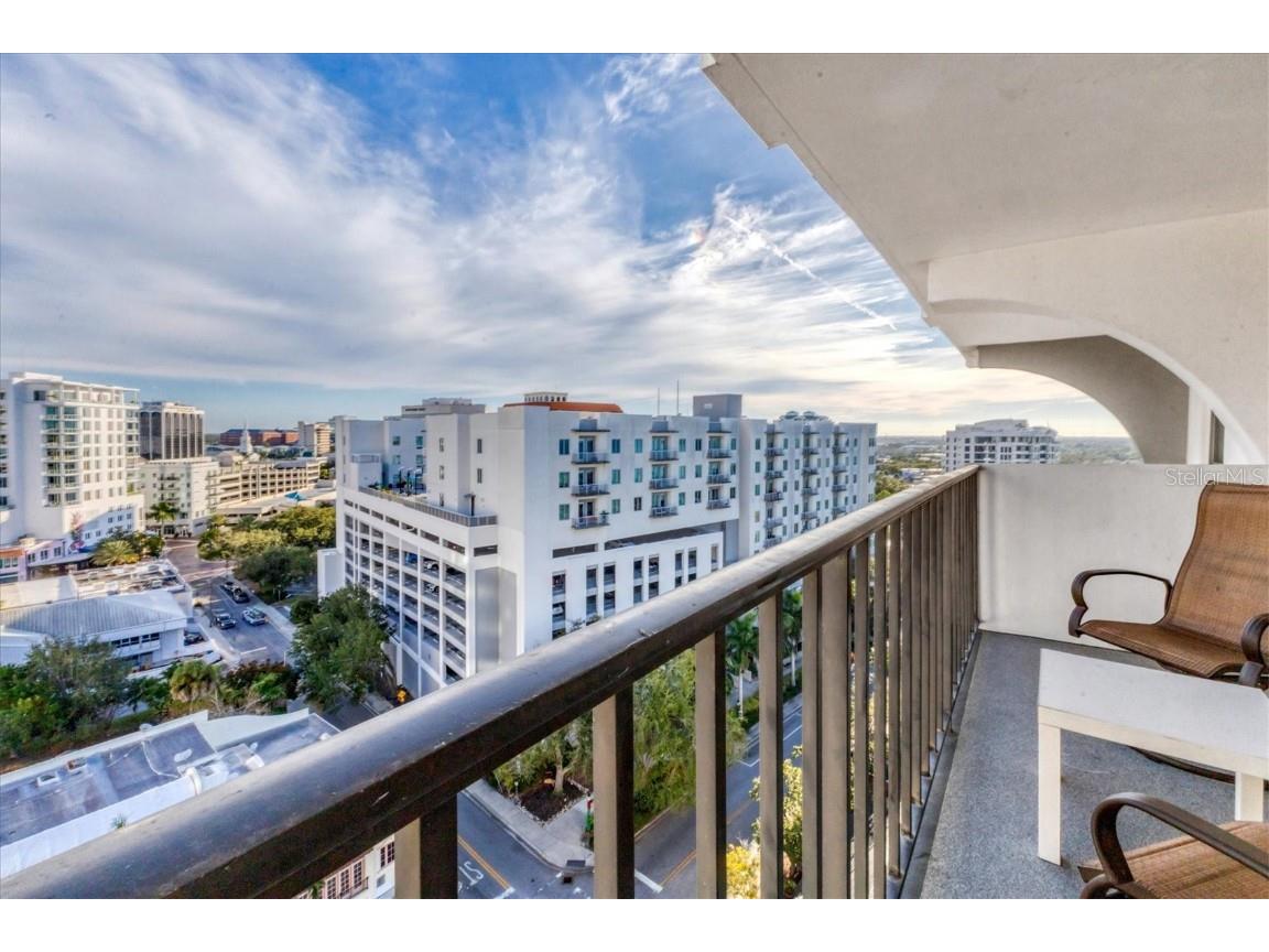 101 S Gulfstream Avenue #15E Sarasota FL 34236 A4676360 image22