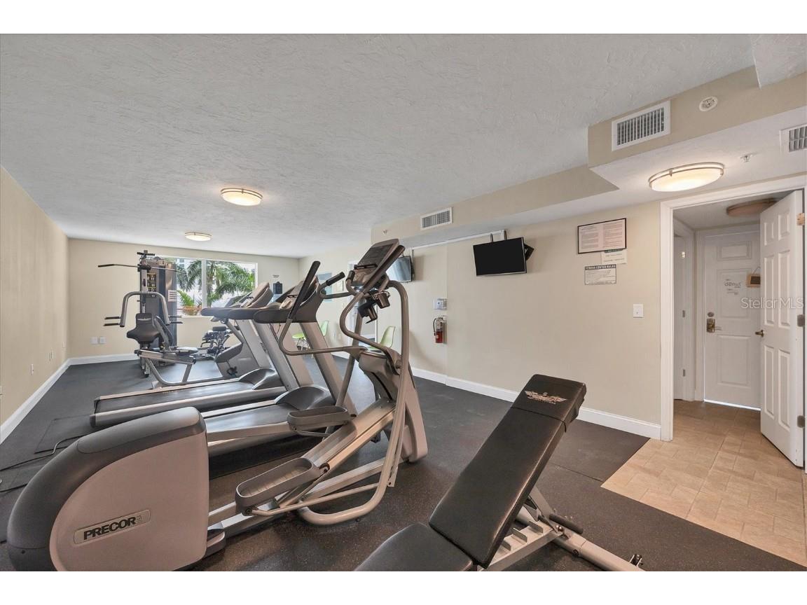101 S Gulfstream Avenue #15E Sarasota FL 34236 A4676360 image25