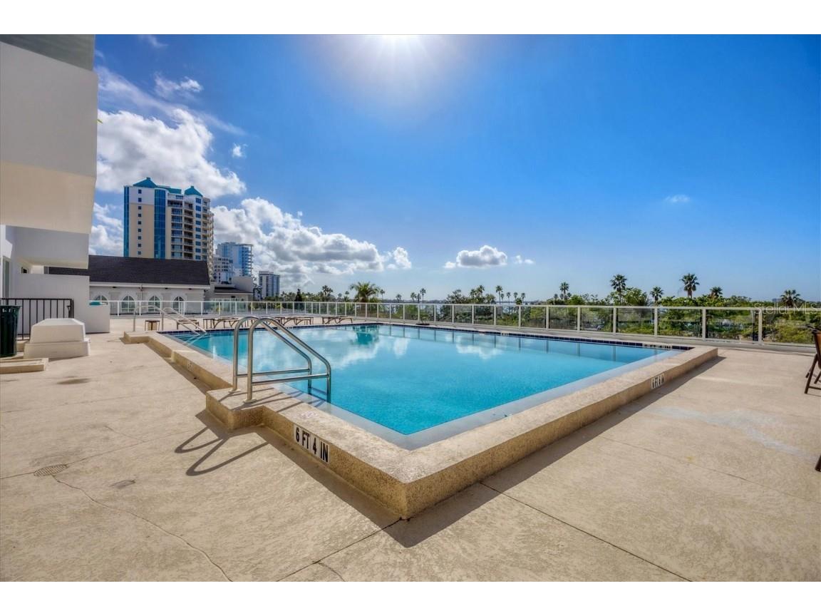 101 S Gulfstream Avenue #15E Sarasota FL 34236 A4676360 image27