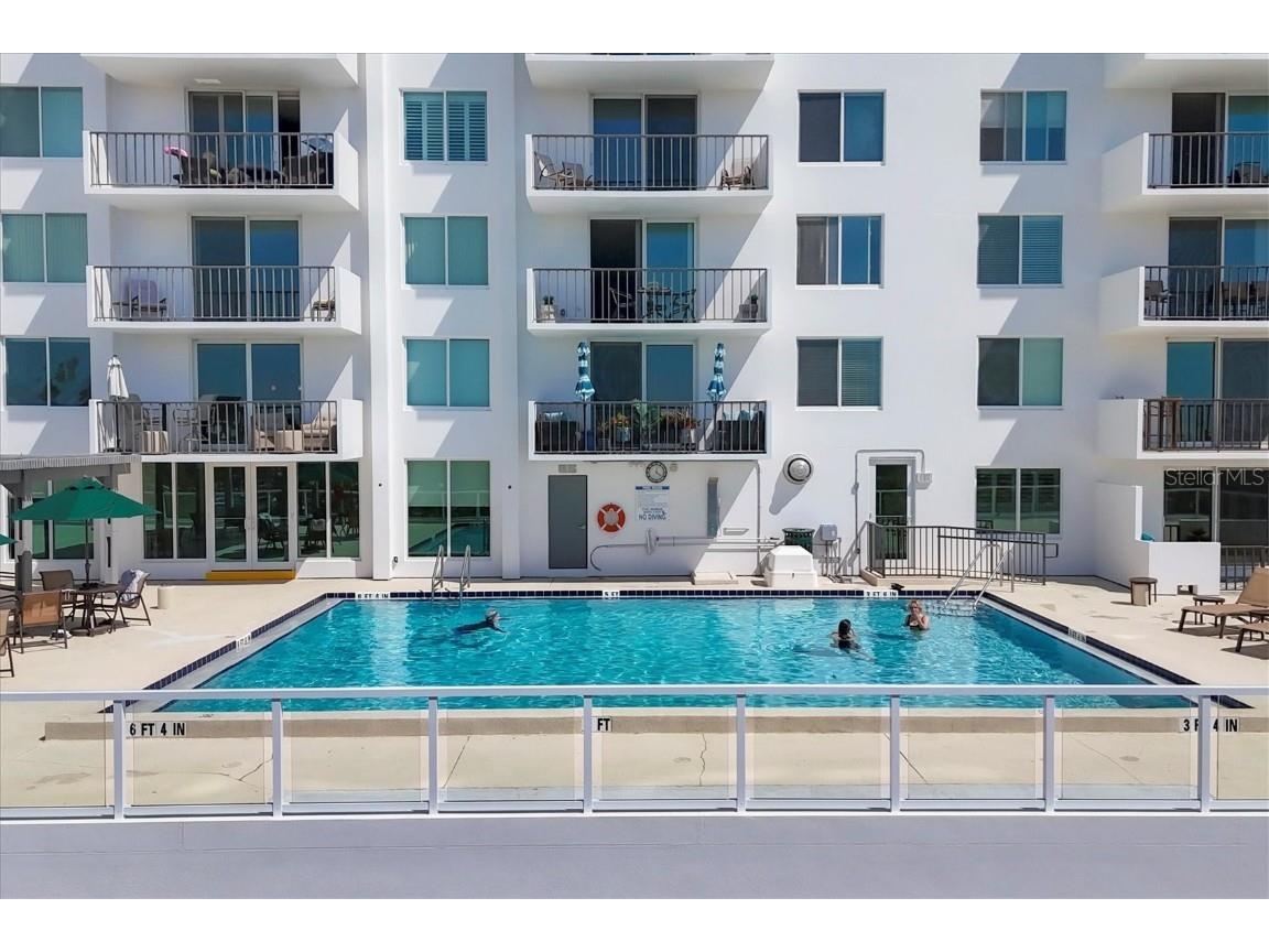 101 S Gulfstream Avenue #15E Sarasota FL 34236 A4676360 image31
