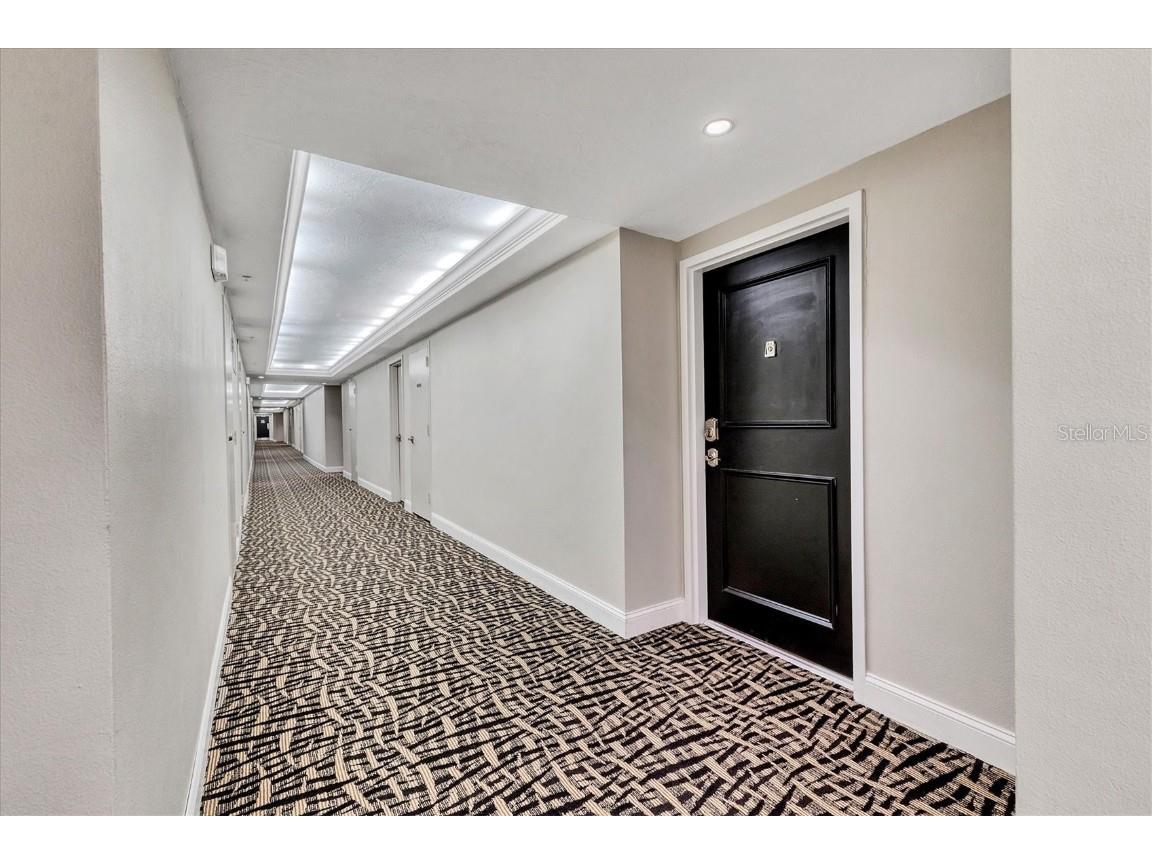 101 S Gulfstream Avenue #15E Sarasota FL 34236 A4676360 image39
