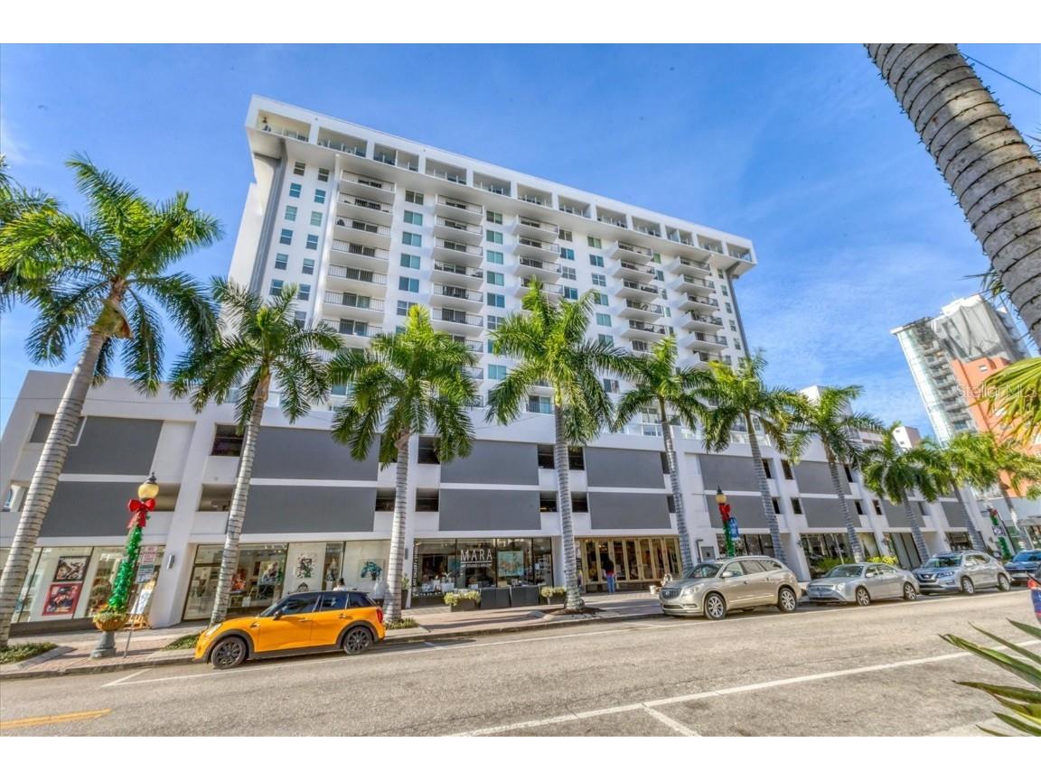 101 S Gulfstream Avenue #15E Sarasota FL 34236 A4676360 image40