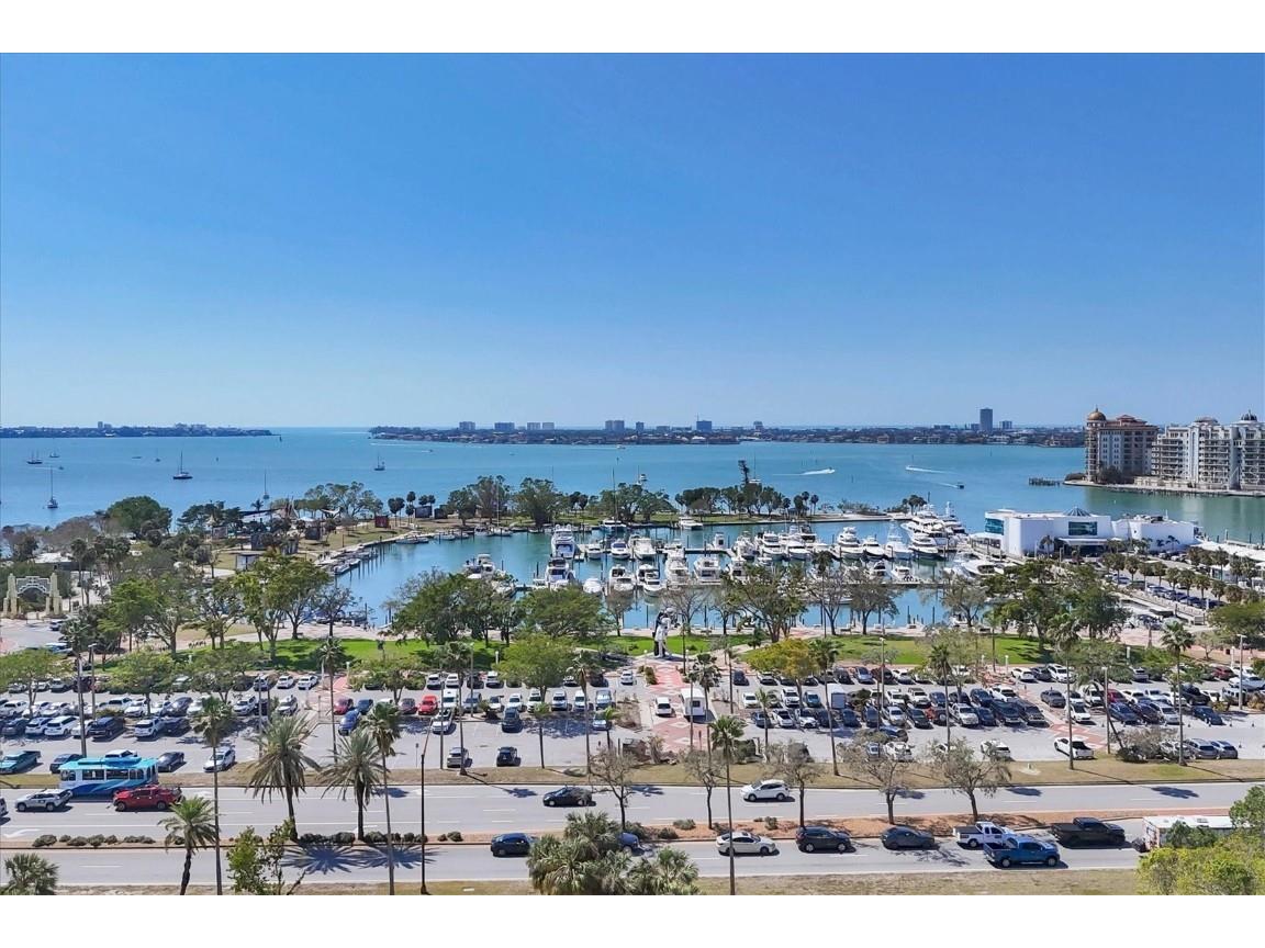 101 S Gulfstream Avenue #15E Sarasota FL 34236 A4676360 image46
