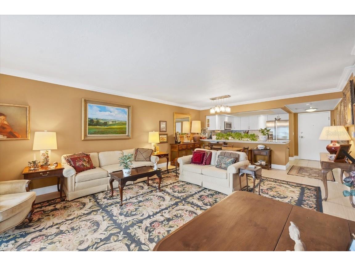 101 S Gulfstream Avenue #4A Sarasota FL 34236 A4621110 image5