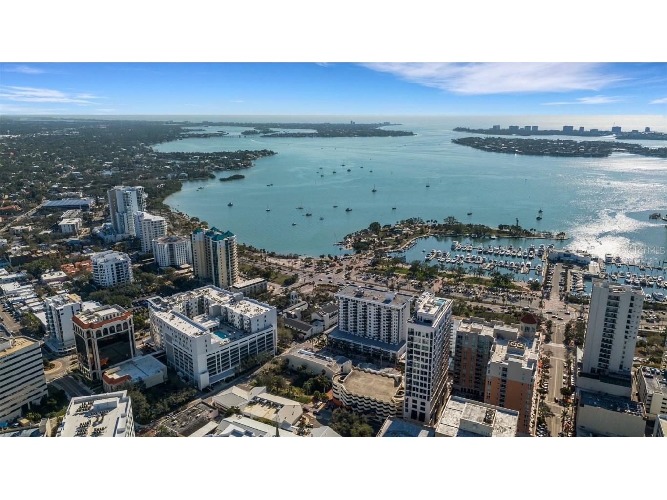 101 S Gulfstream Avenue #7B Sarasota FL 34236 A4639949 image1