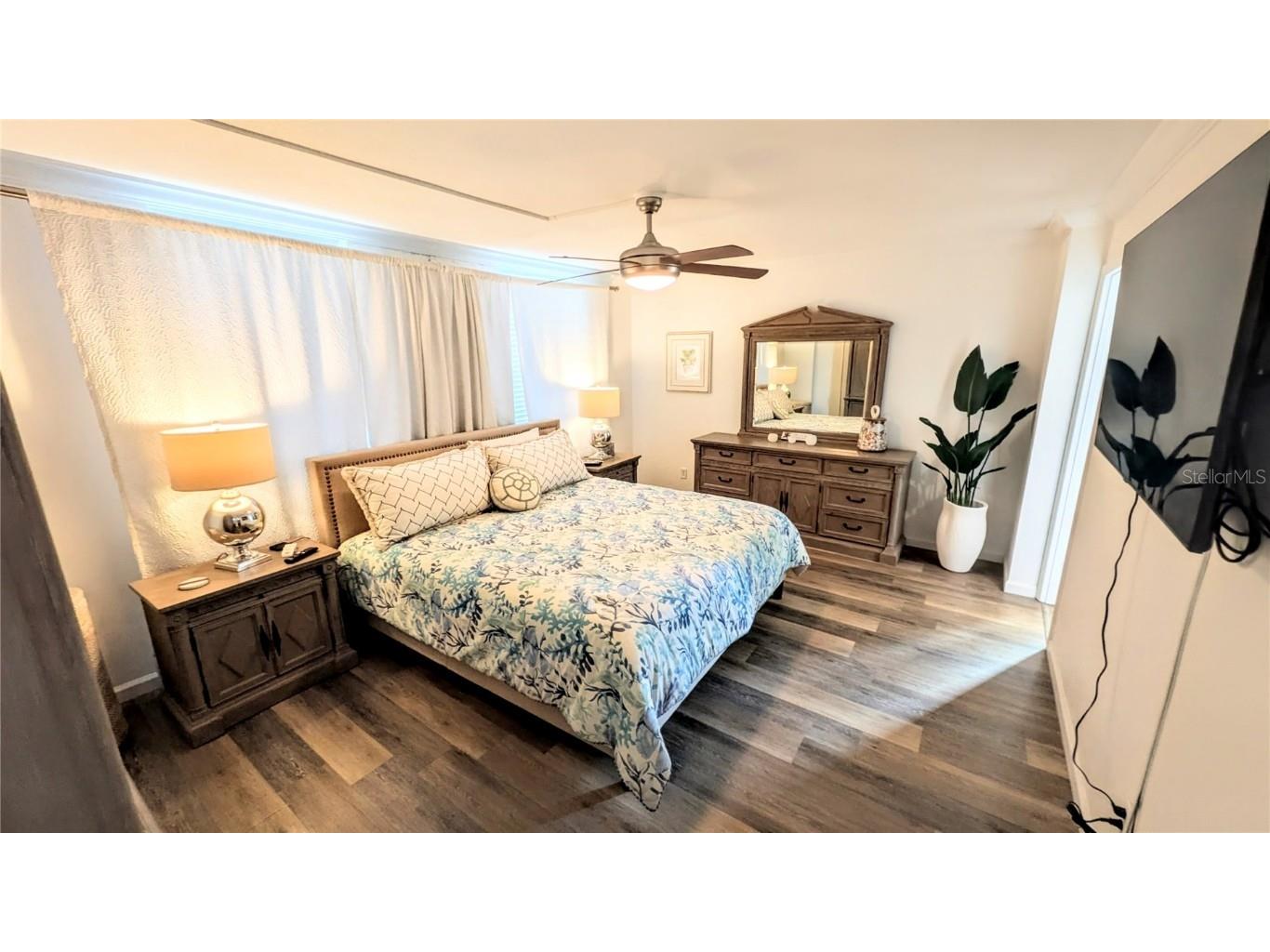 101 S Gulfstream Avenue #7E Sarasota FL 34236 A4674466 image14