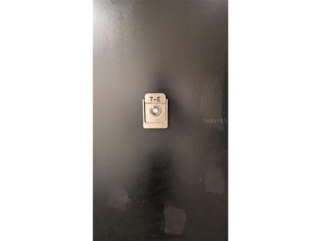 101 S Gulfstream Avenue #7E Sarasota FL 34236 A4674466 image3