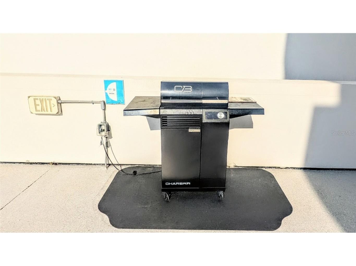 101 S Gulfstream Avenue #7E Sarasota FL 34236 A4674466 image32