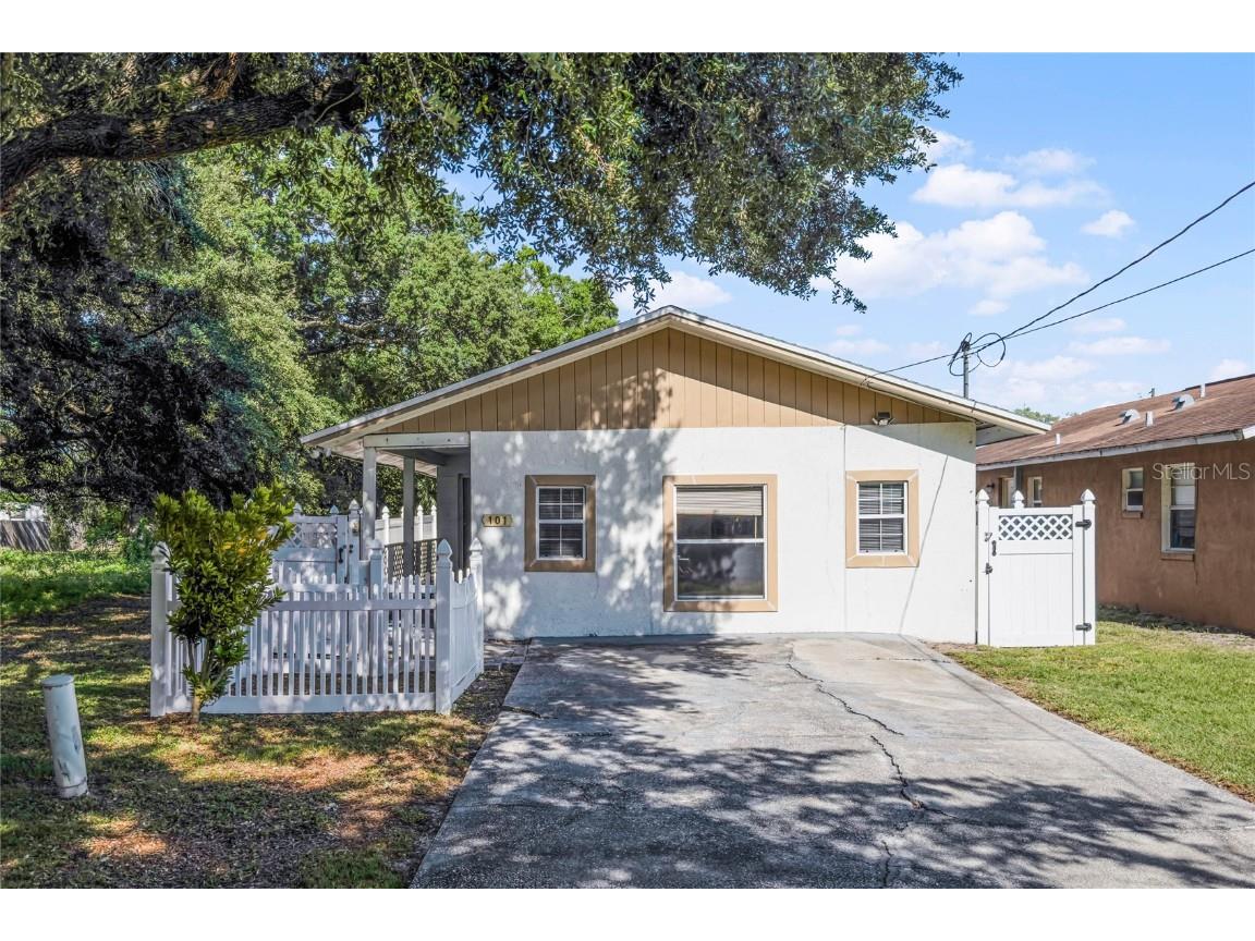 101 Samuel Street Orlando FL 32810 O6195680 image1