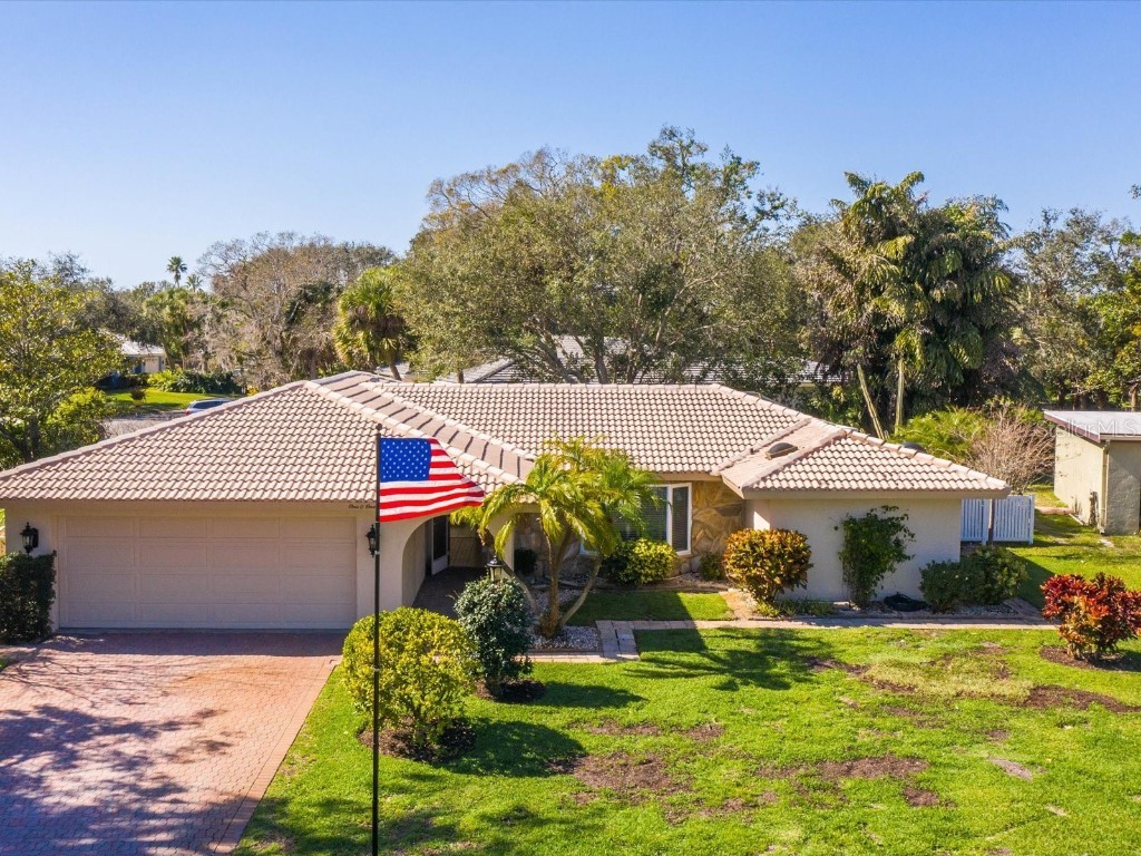 101 Signorelli Drive Nokomis FL 34275 N6125096 image1