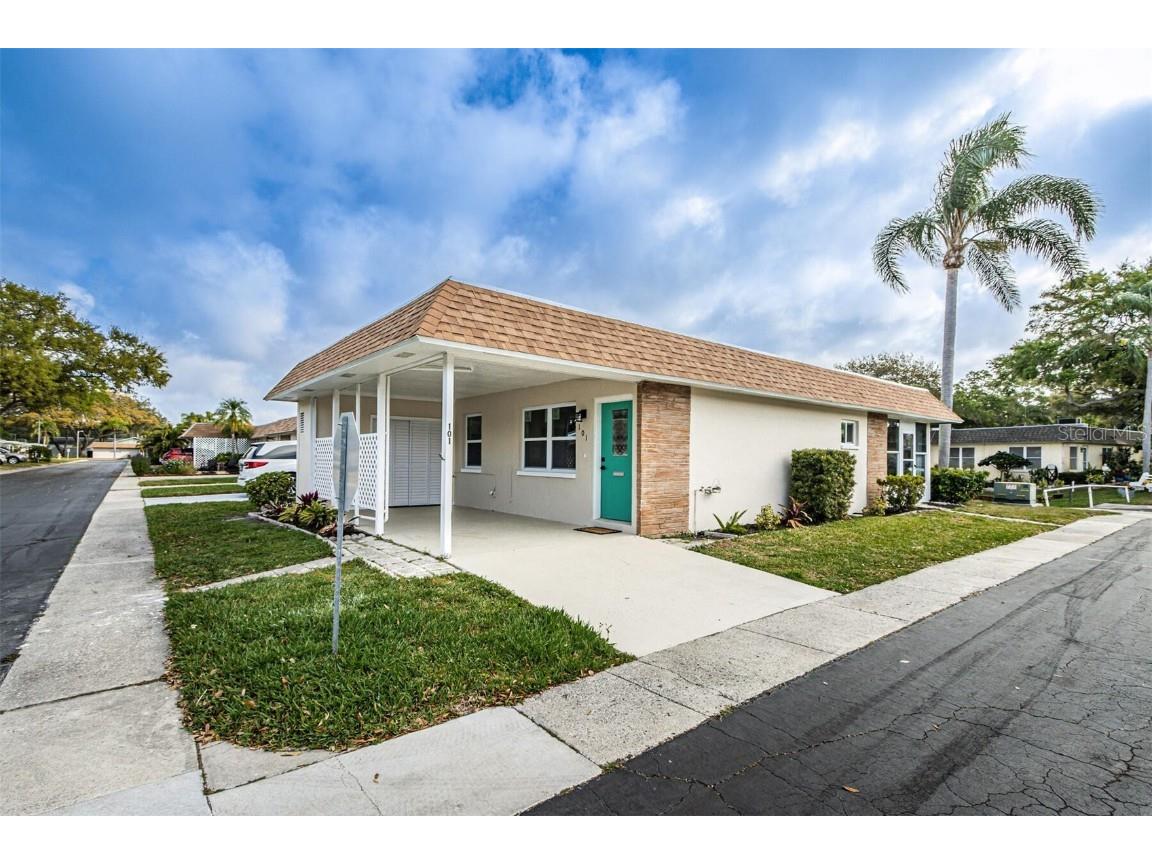 101 Sky Loch Drive W Dunedin FL 34698 U8193082 image1