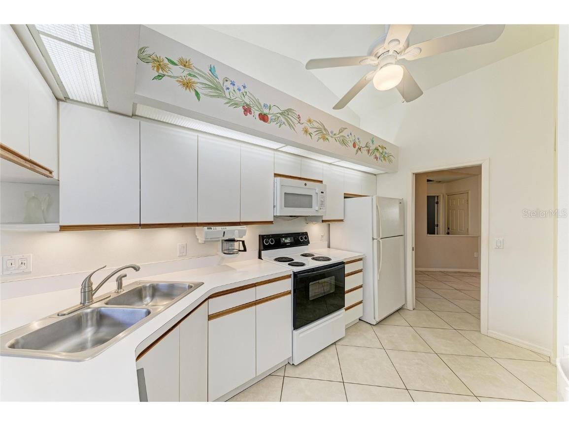 101 Southampton Place N #248 Venice FL 34293 A4673622 image16