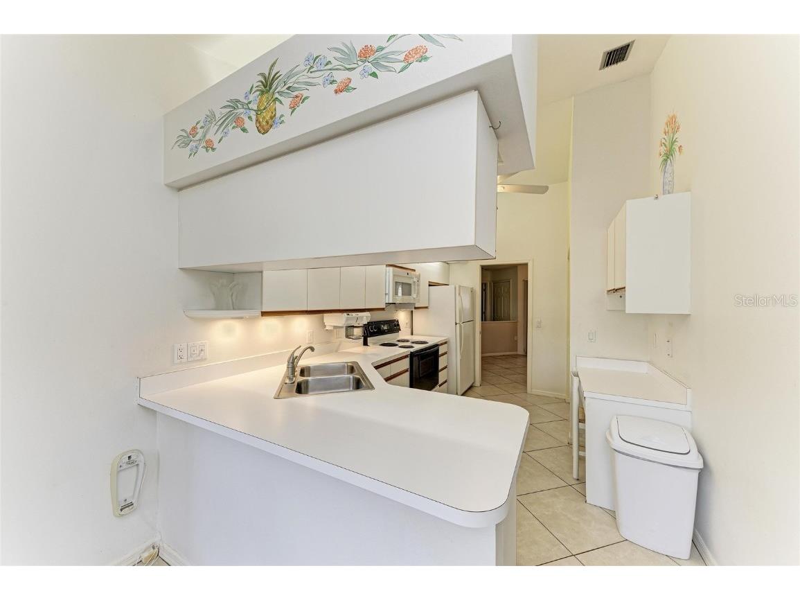 101 Southampton Place N #248 Venice FL 34293 A4673622 image17