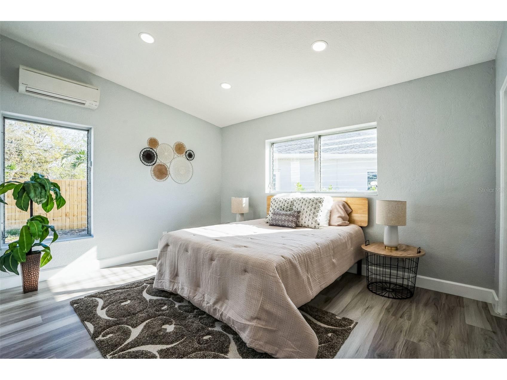 101 Sunlit Cove Drive NE Saint Petersburg FL 33702 TB8477272 image16