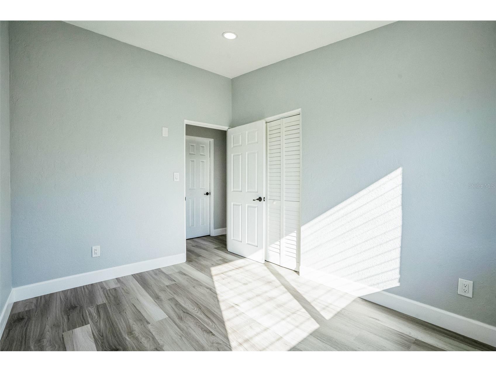 101 Sunlit Cove Drive NE Saint Petersburg FL 33702 TB8477272 image25