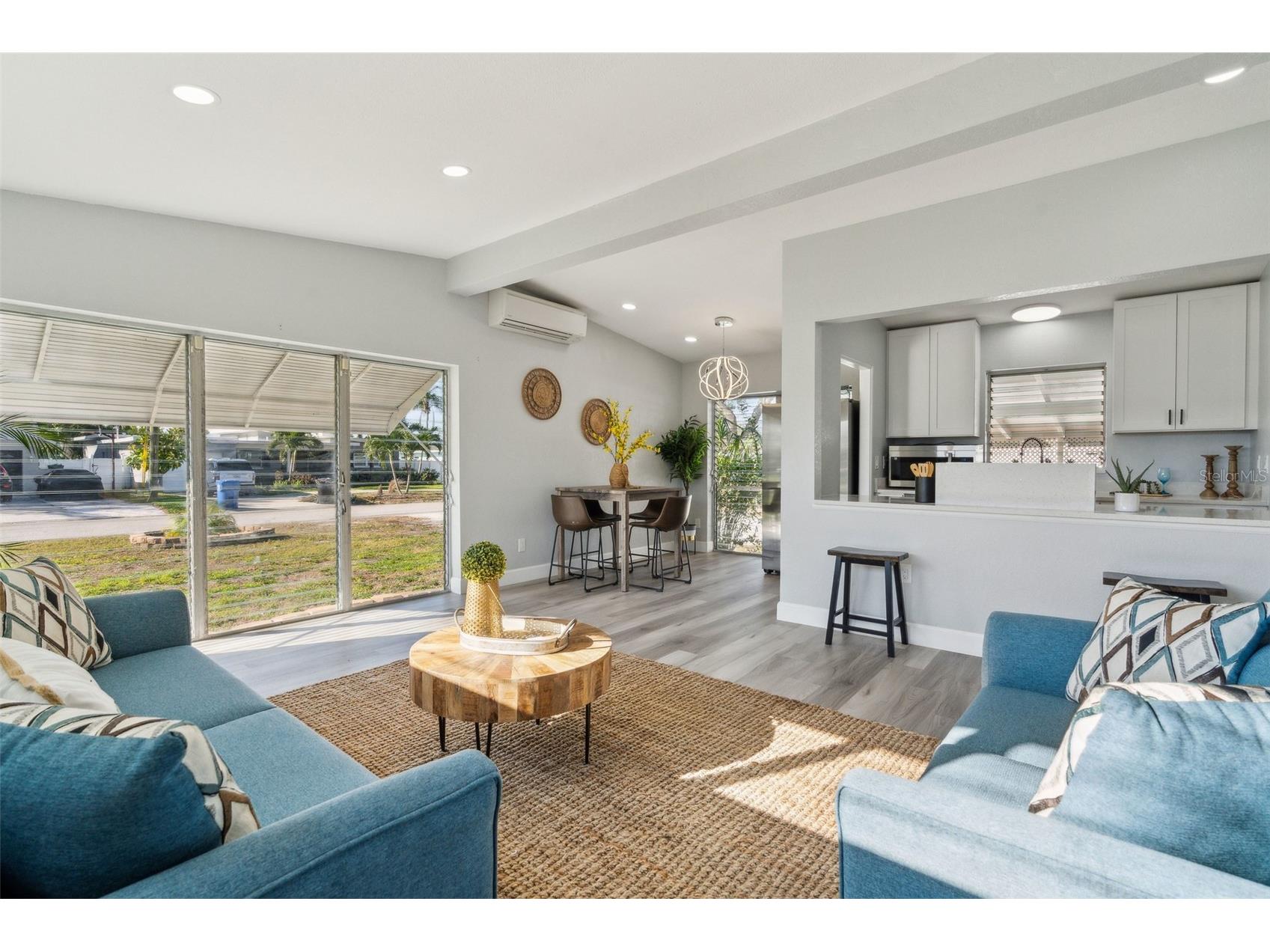 101 Sunlit Cove Drive NE Saint Petersburg FL 33702 TB8477272 image4